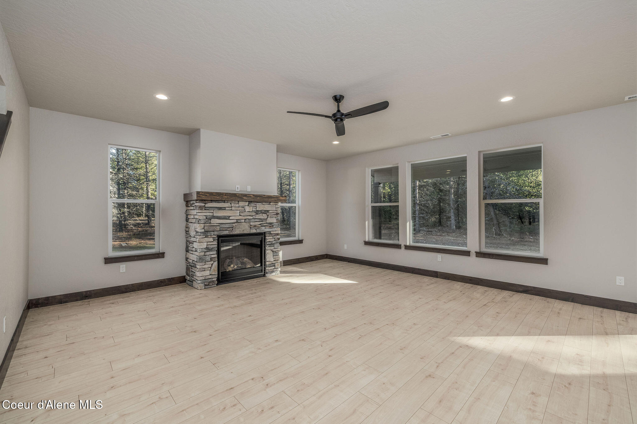 7832 E Autry Ln, Athol