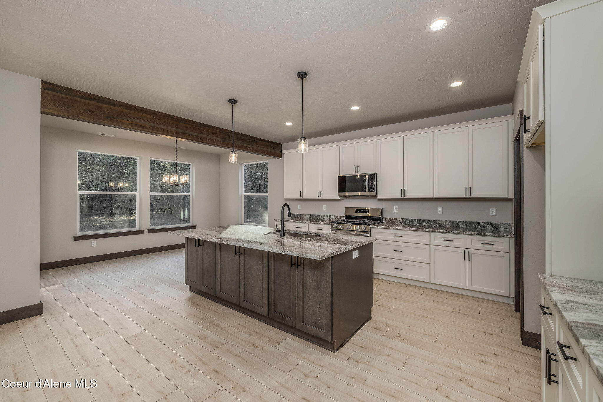 7832 E Autry Ln, Athol