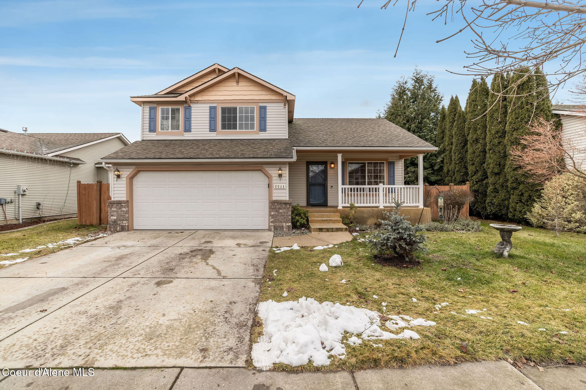 2044 W Canfield Ave