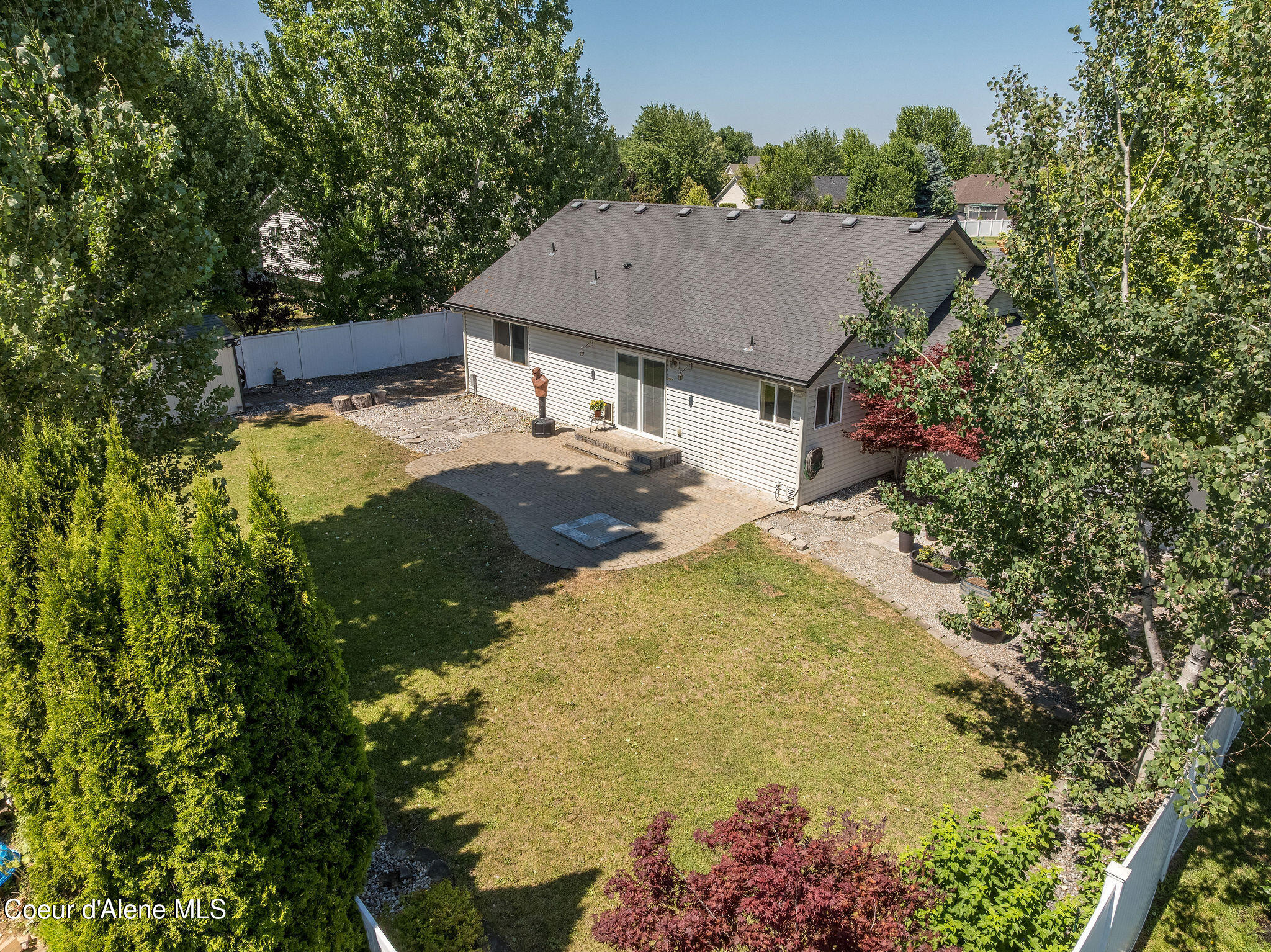 2644 N MACKENZIE DR