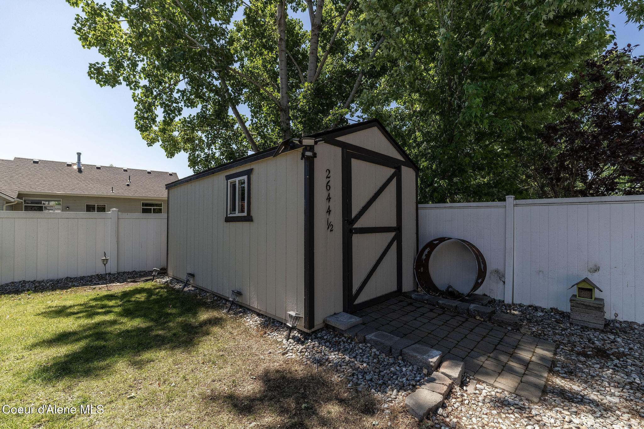 2644 N MACKENZIE DR