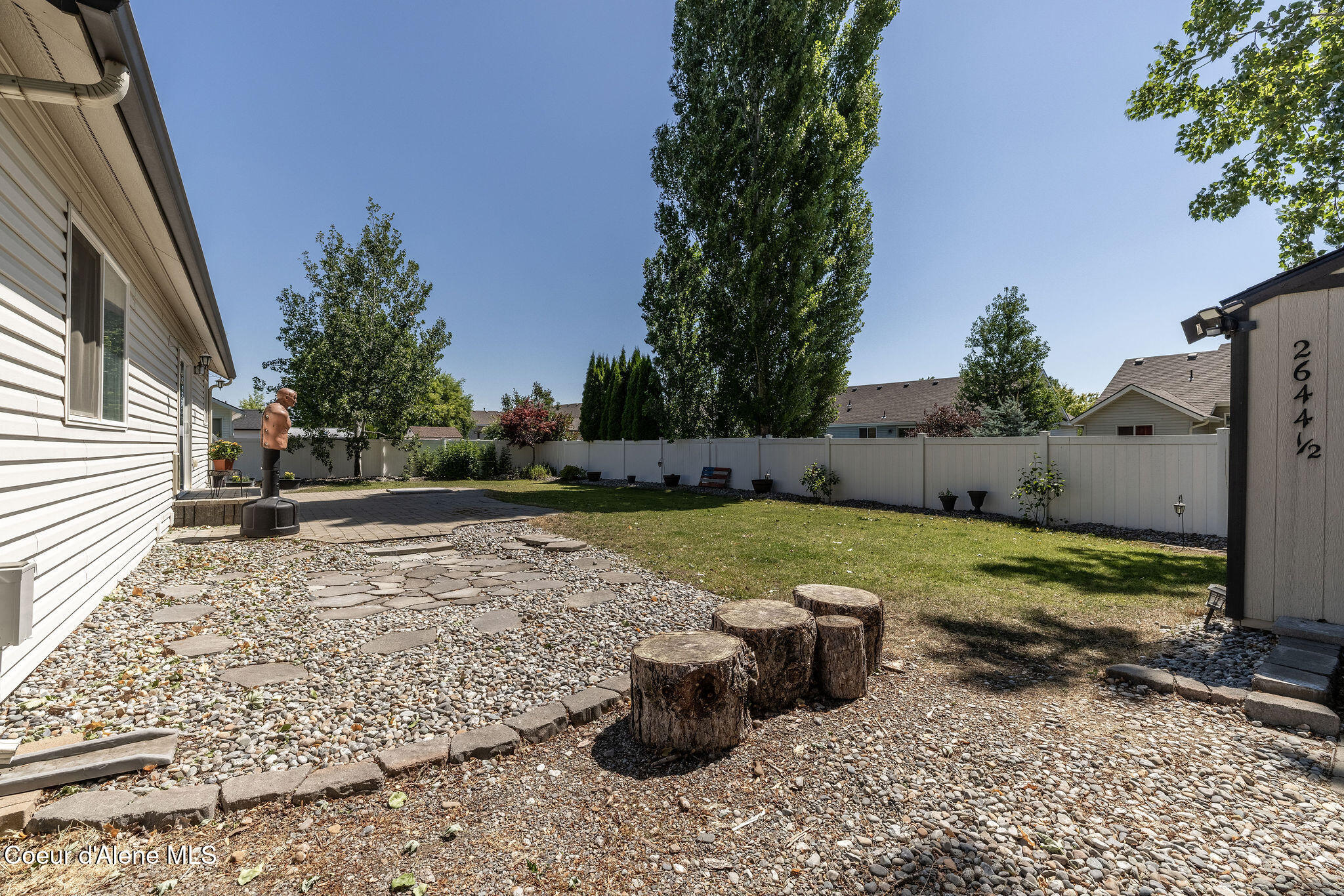 2644 N MACKENZIE DR