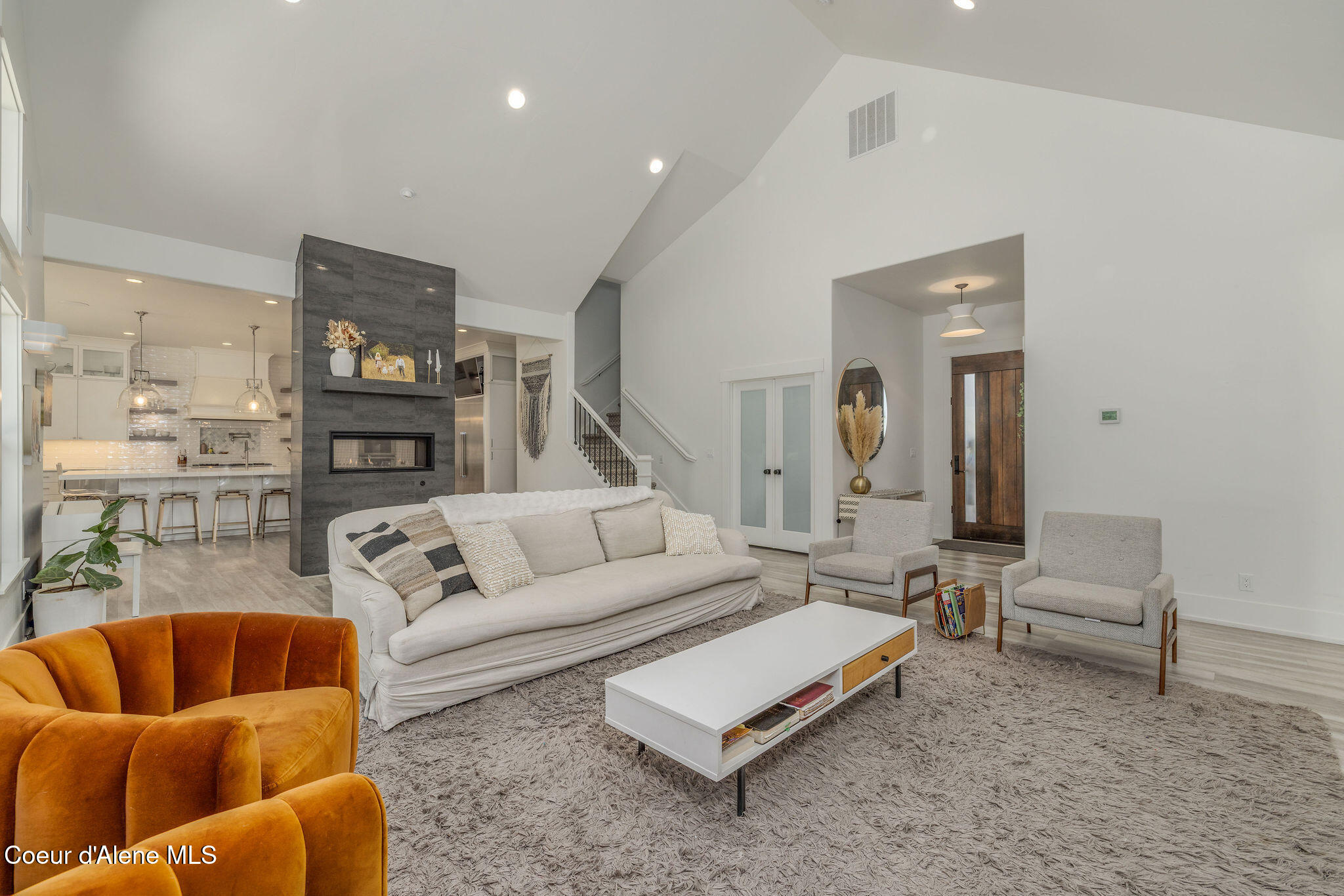 3886 W CIELO VIEW CT
