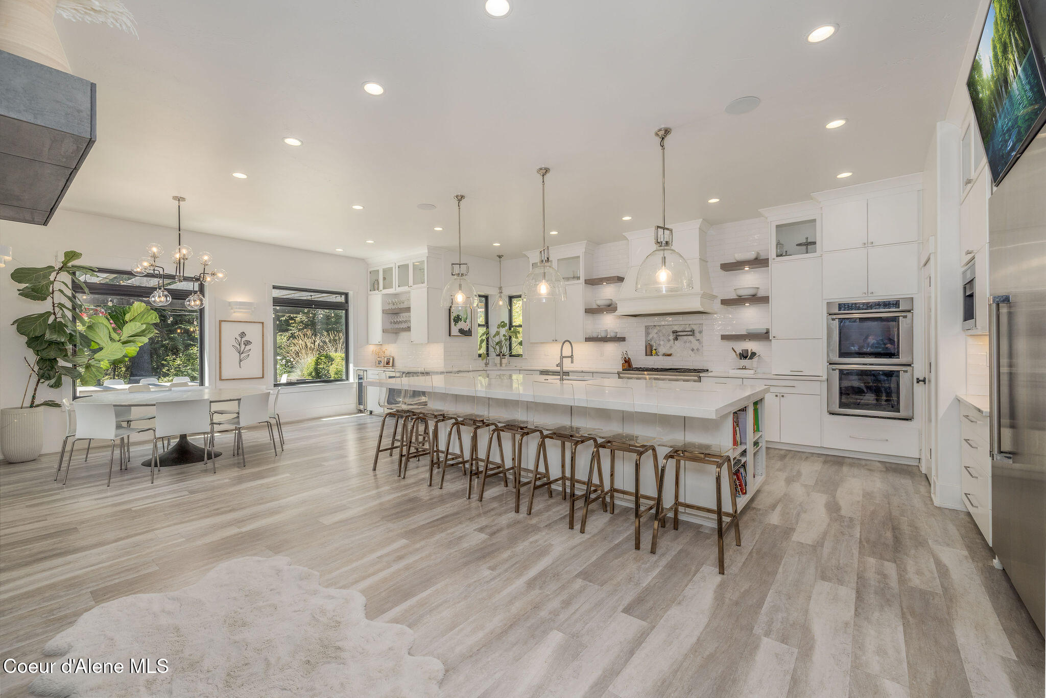 3886 W CIELO VIEW CT