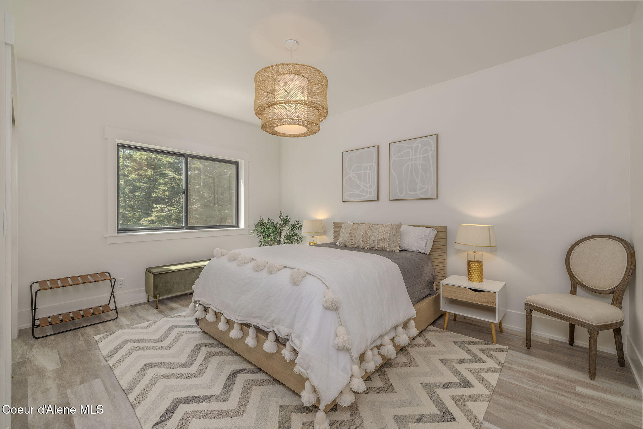 3886 W CIELO VIEW CT