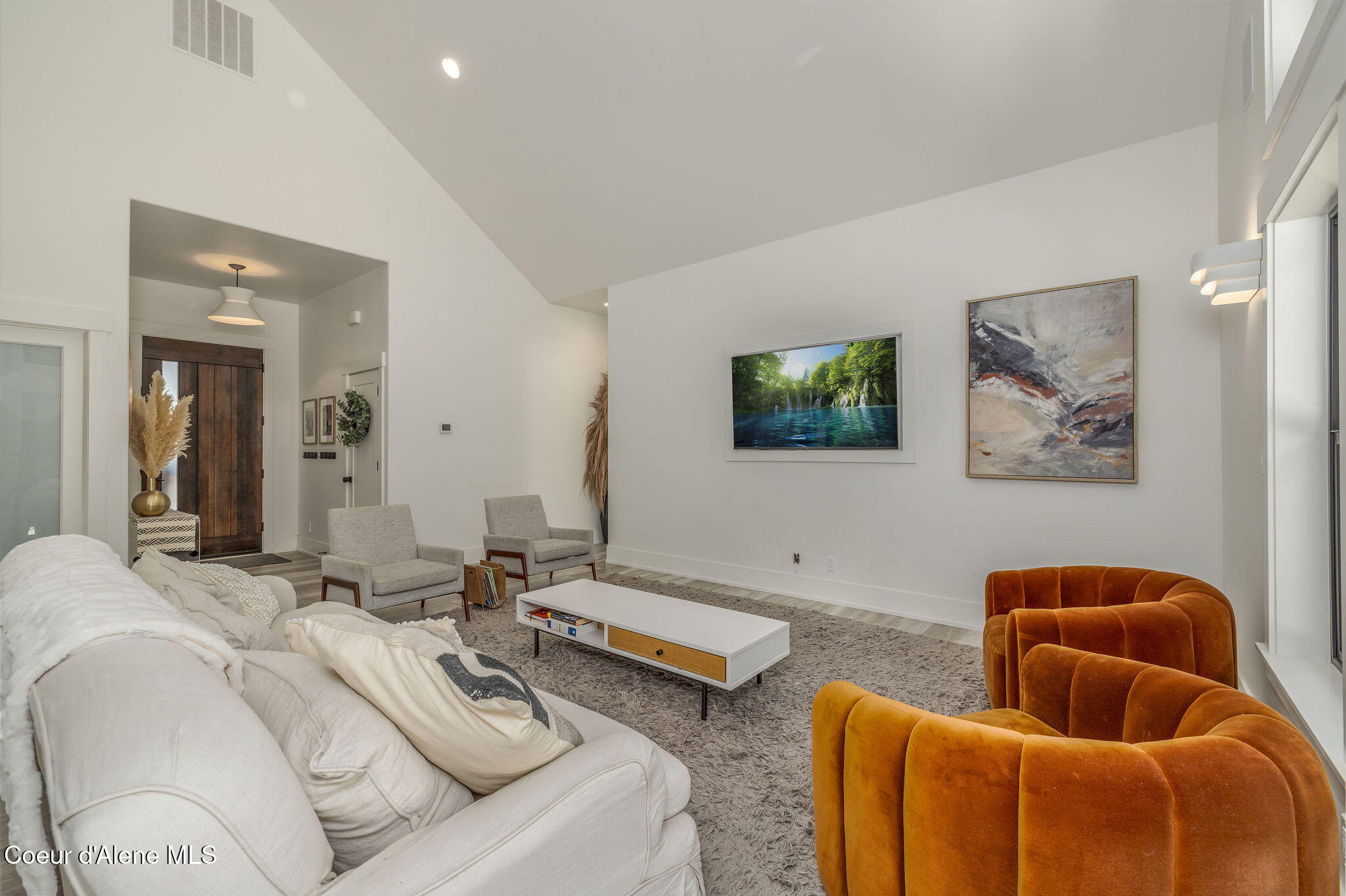 3886 W CIELO VIEW CT