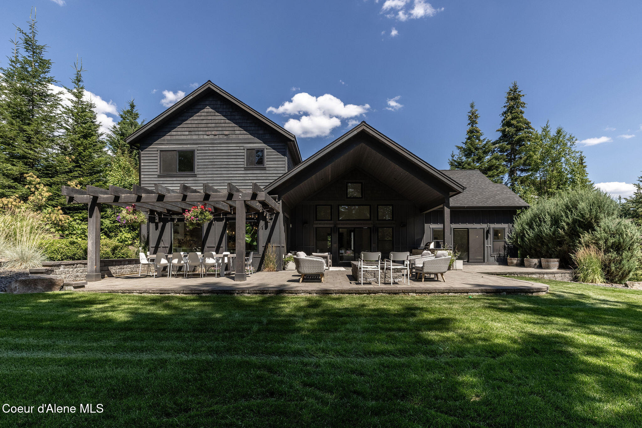 3886 W CIELO VIEW CT