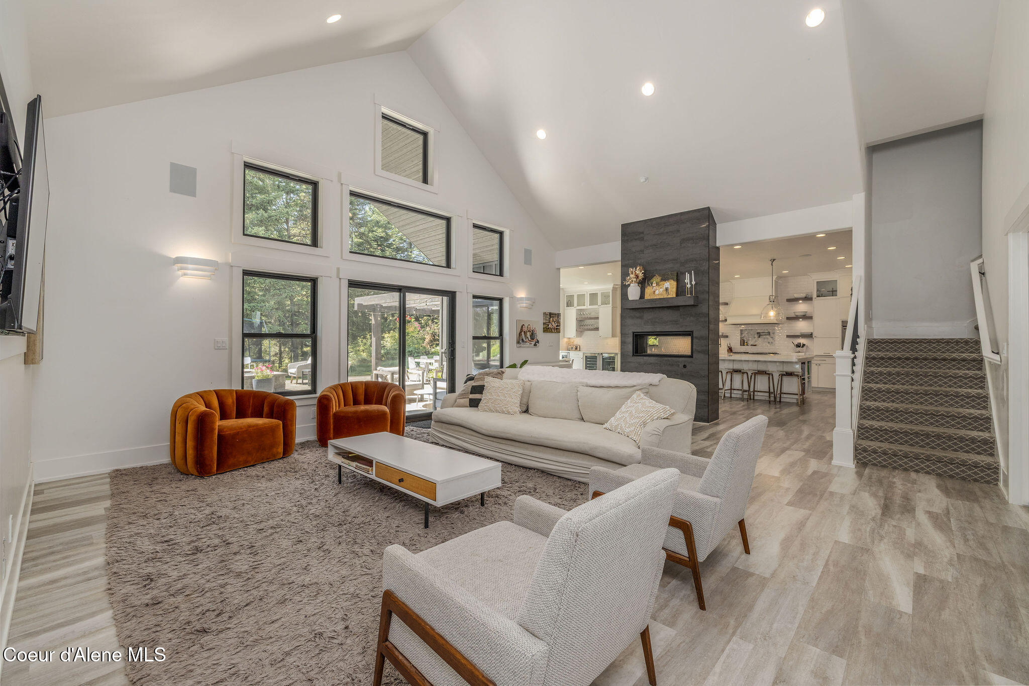 3886 W CIELO VIEW CT