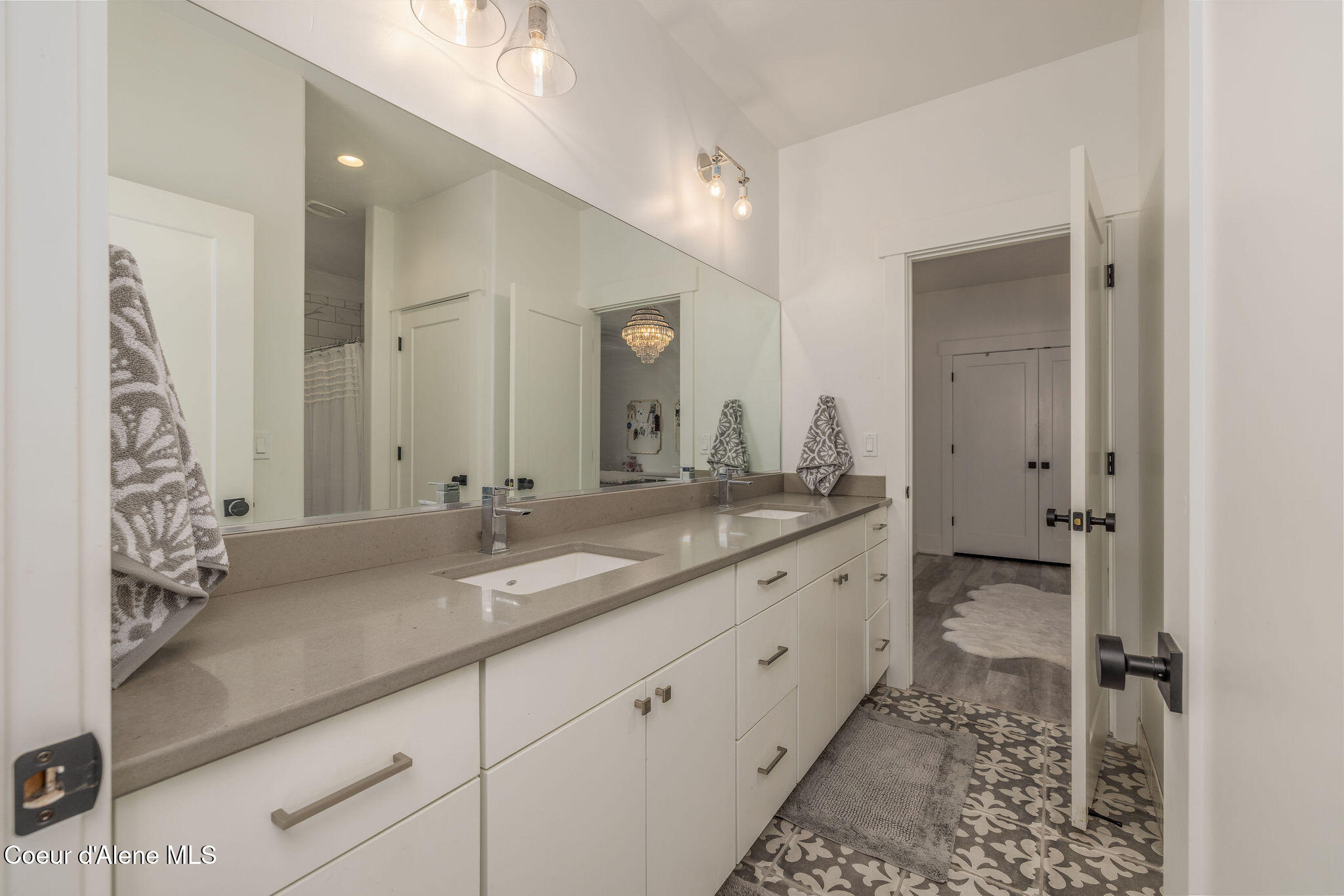 3886 W CIELO VIEW CT
