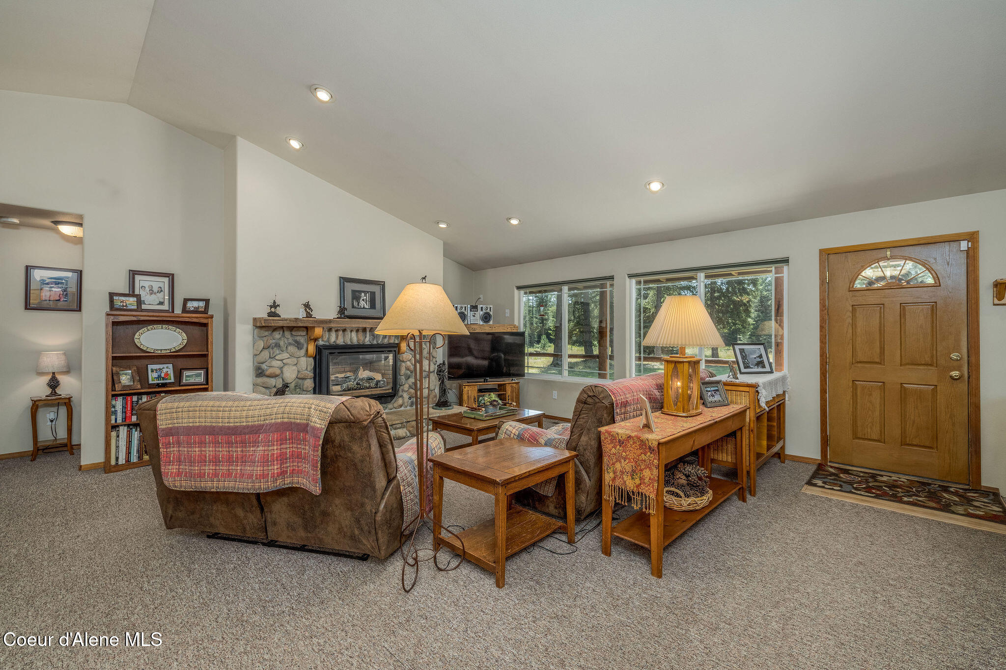 32926 N SAND CREEK DR