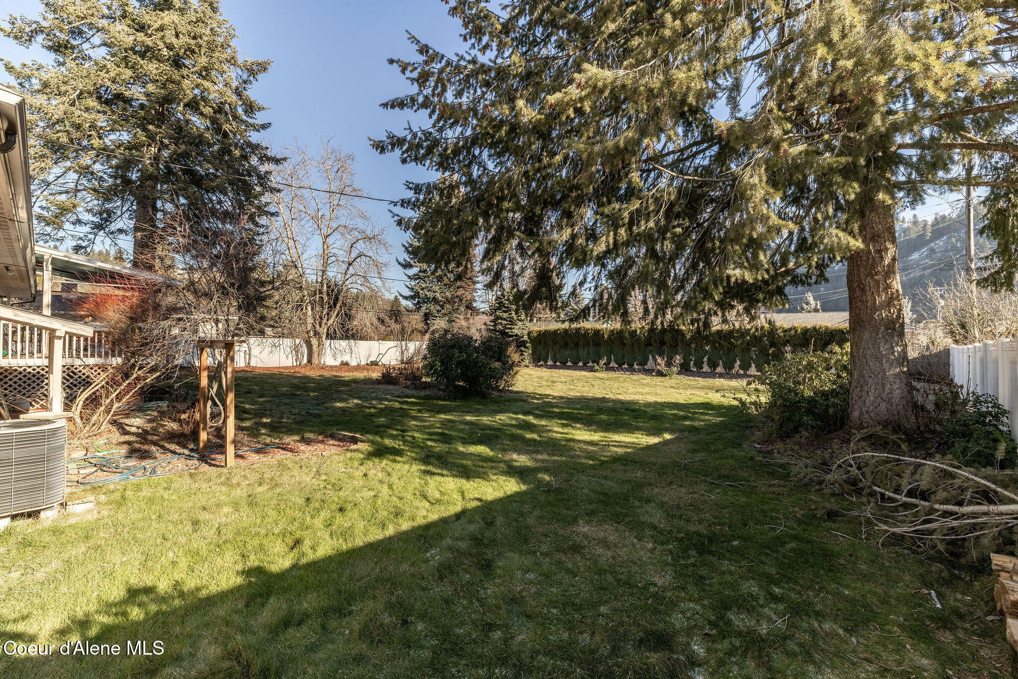 204 N BRUCE RD