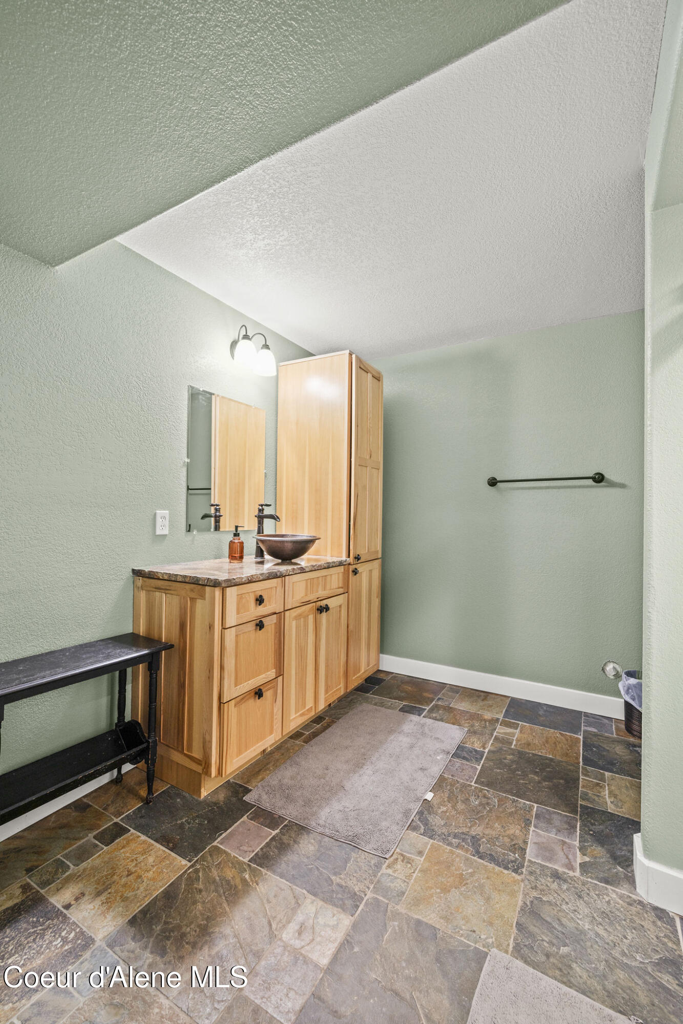 1405 N Cherrywood DR, Coeur d'Alene