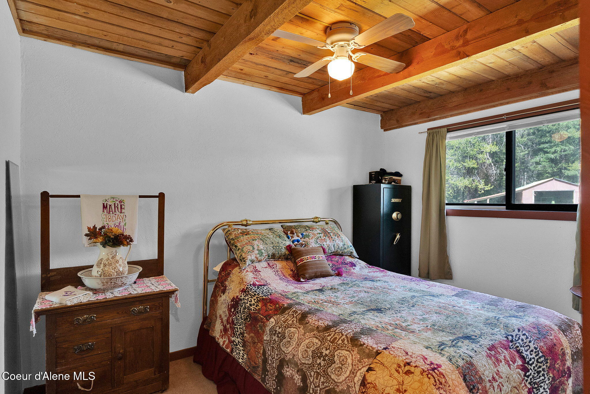 24805 N Cedar Mountain RD