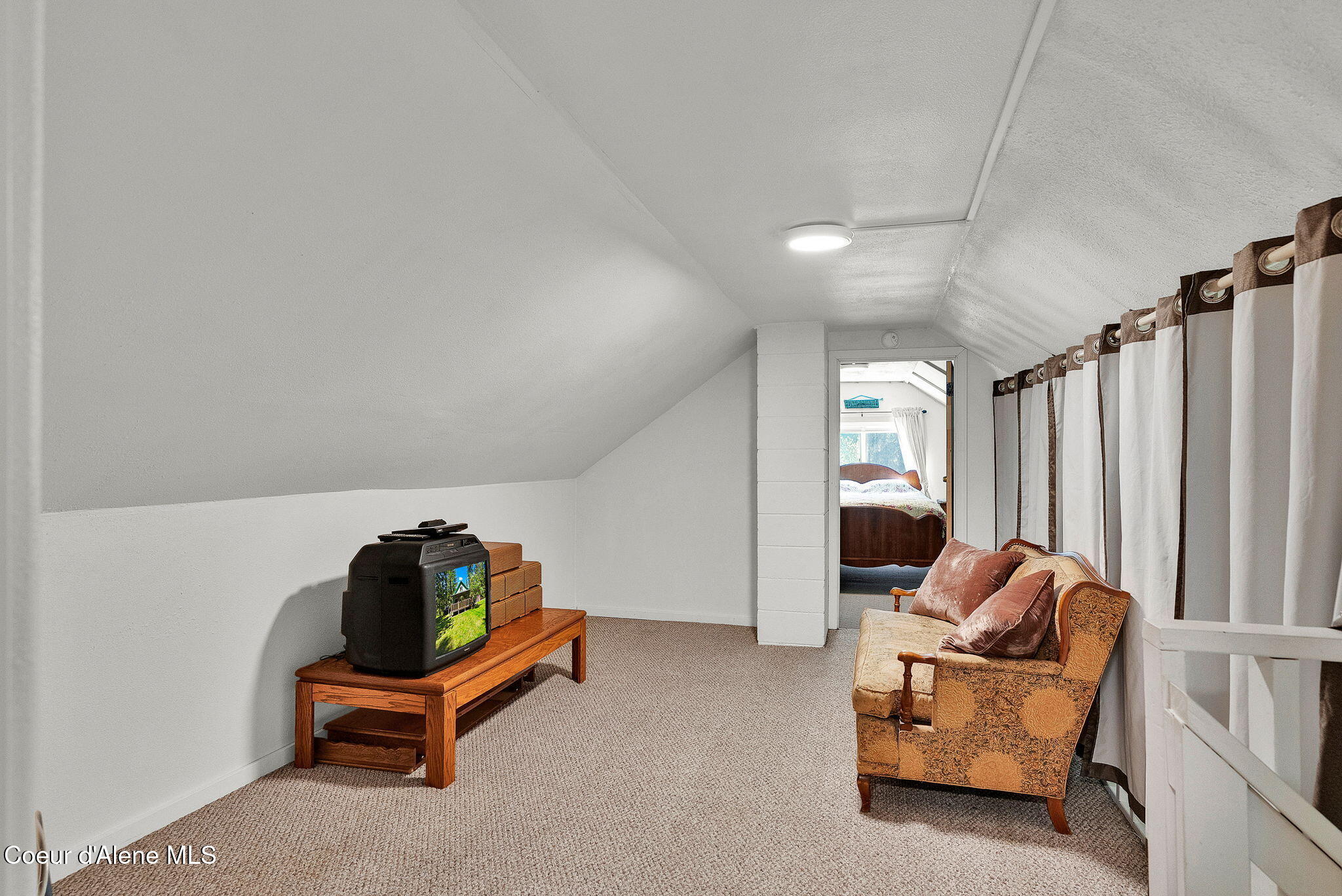 24805 N Cedar Mountain RD