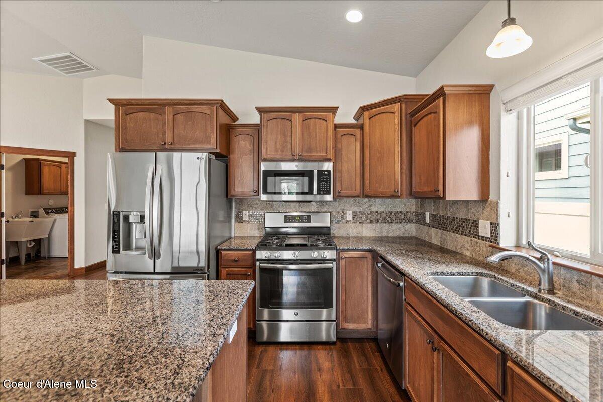 6676 N Idlewood DR, Coeur d'Alene