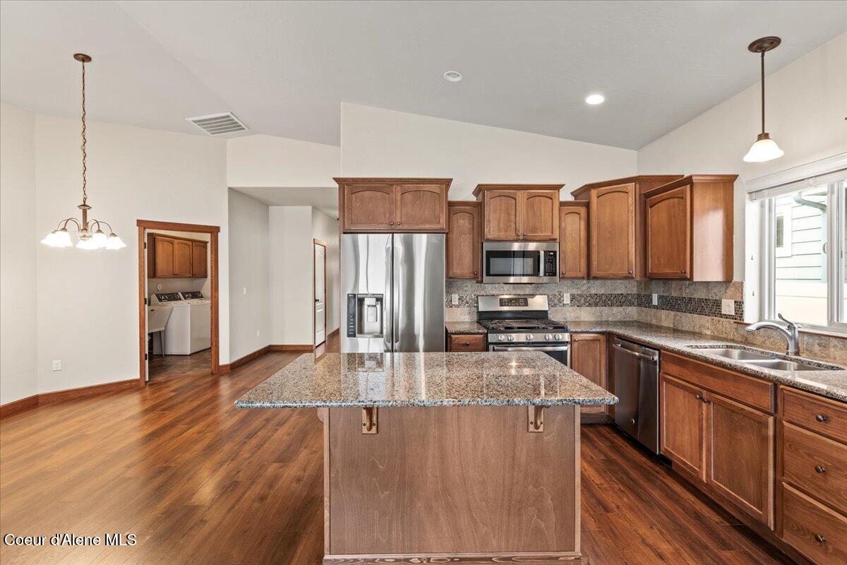 6676 N Idlewood DR, Coeur d'Alene