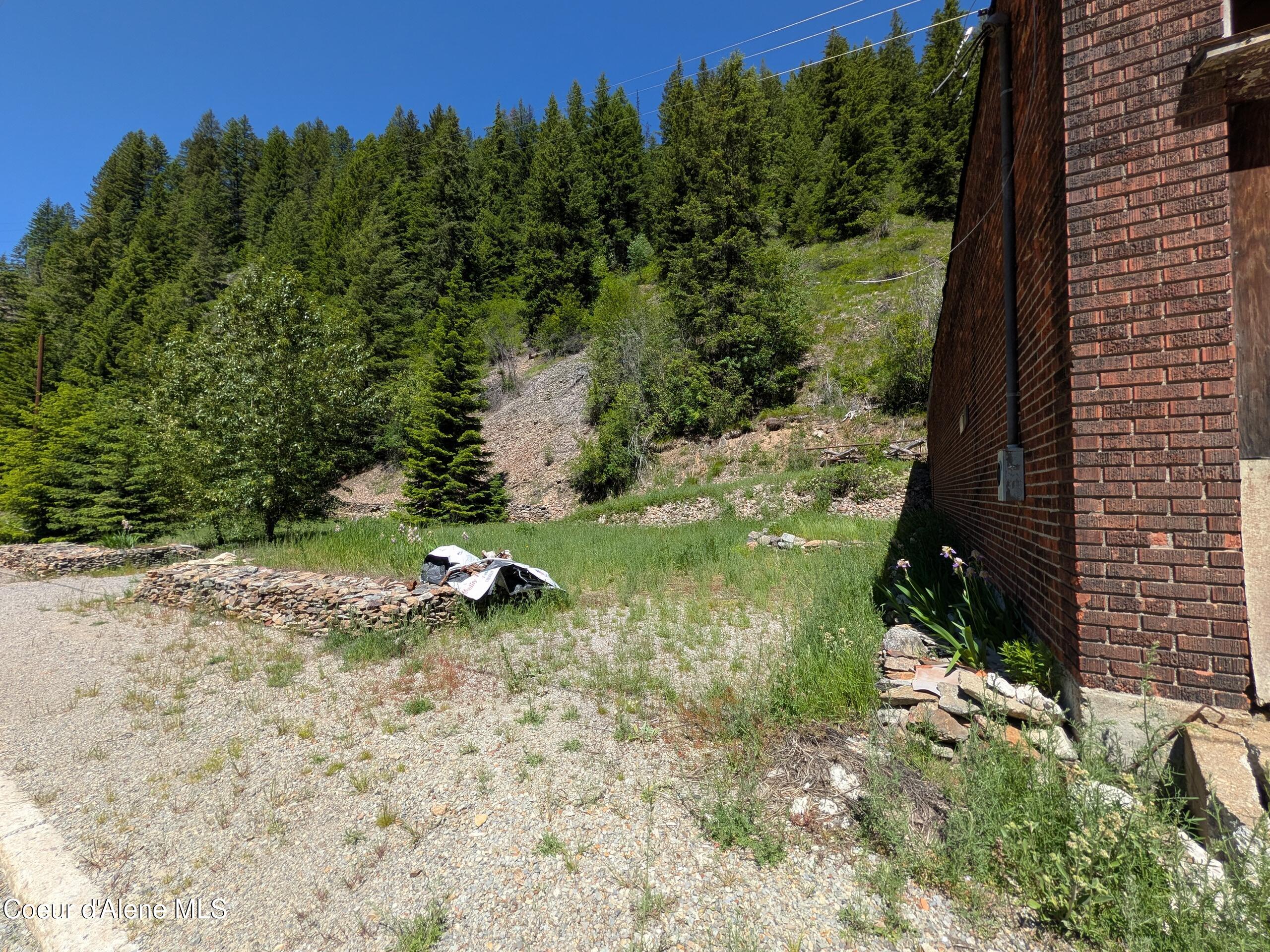 6515 Burke RD