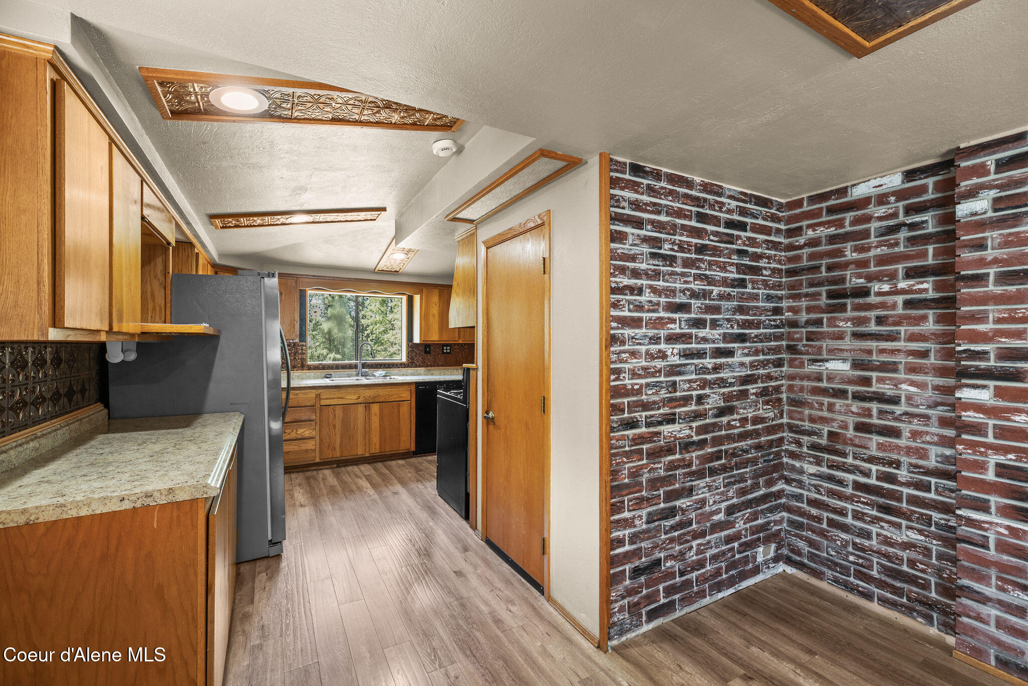 457 Lodgepole Rd