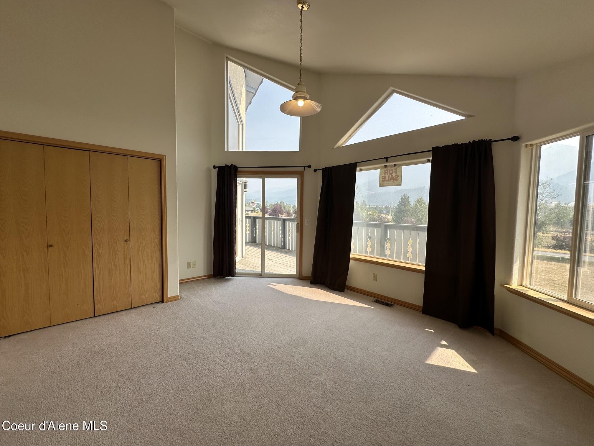 75 Silver Ridge CIR, 203