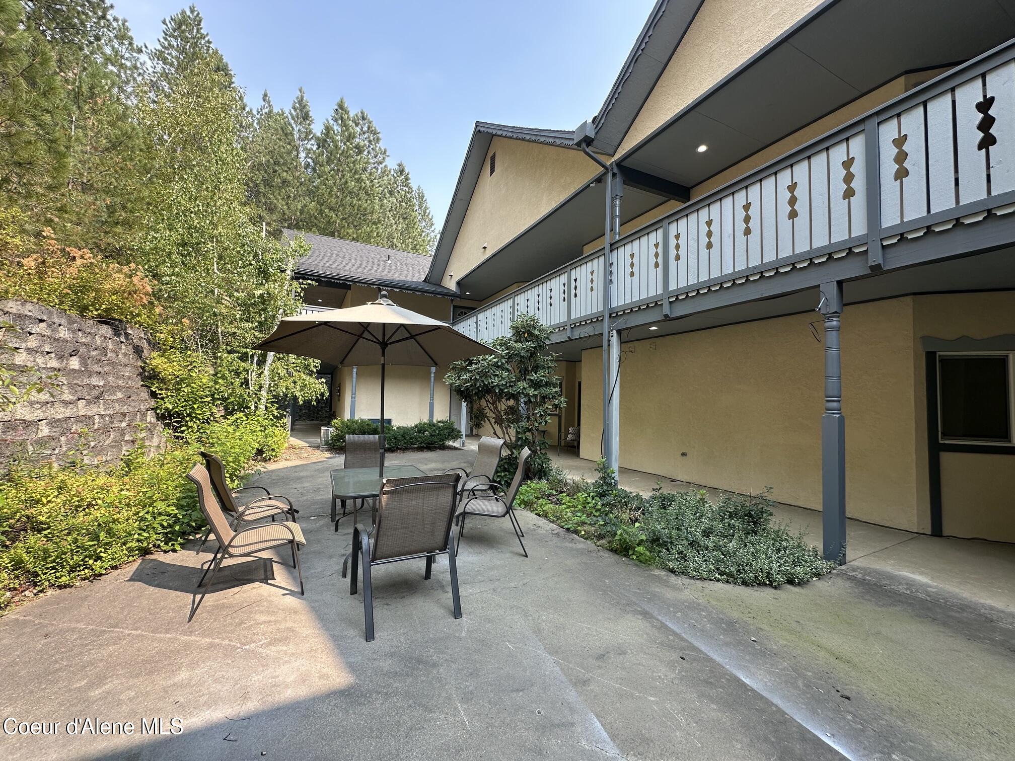75 Silver Ridge CIR, 203