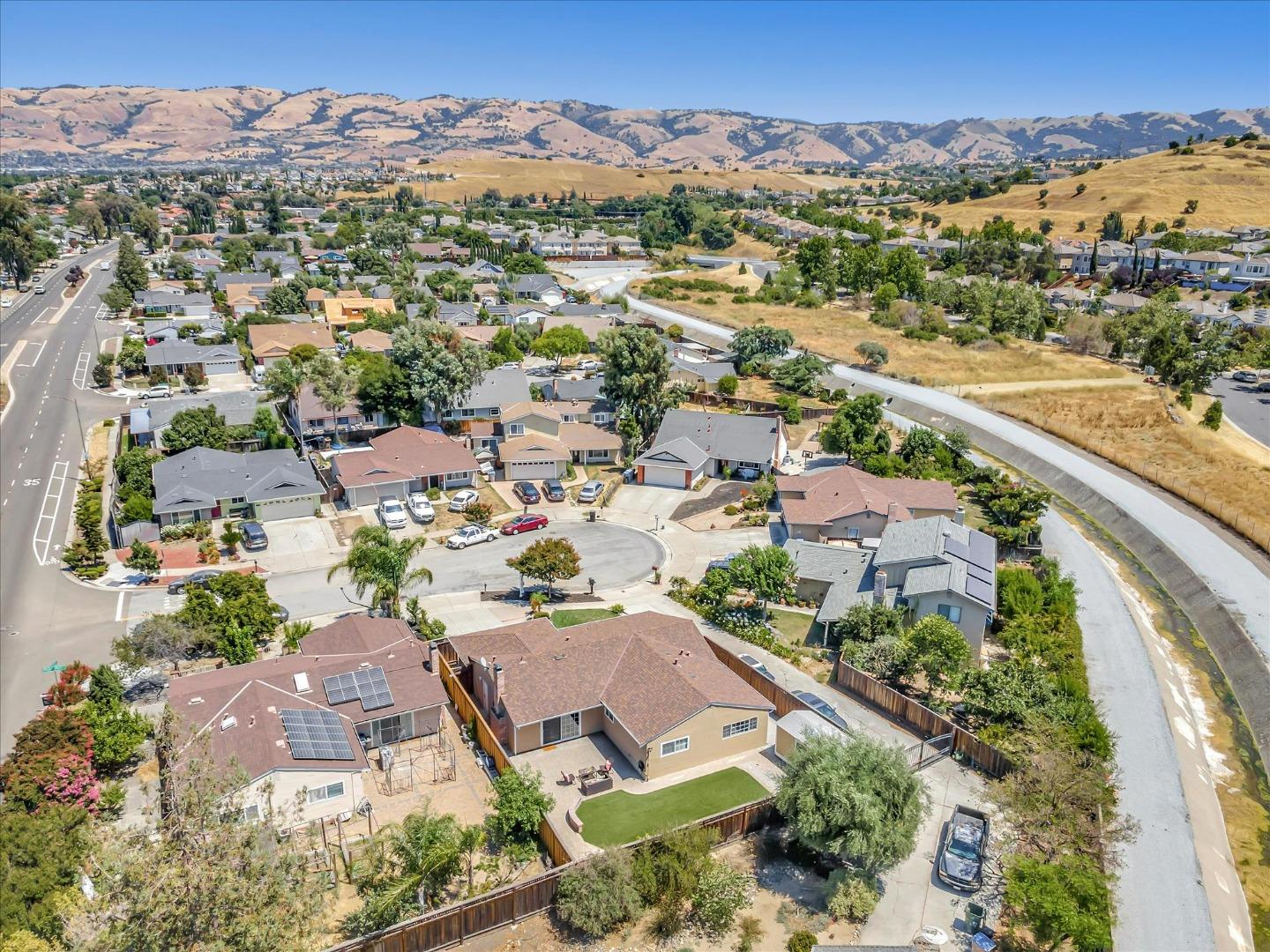 3887 Regaby Place CT