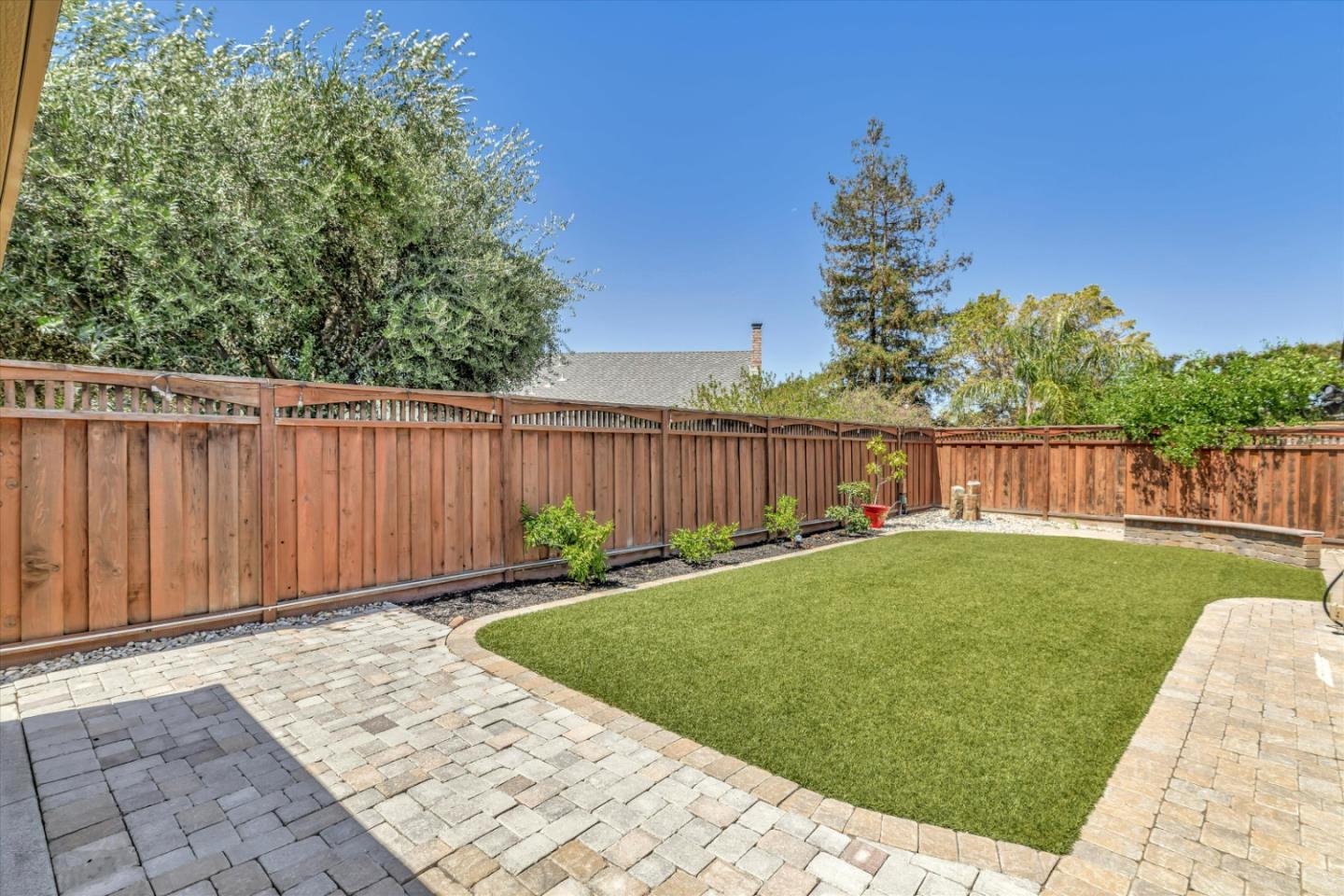3887 Regaby Place CT