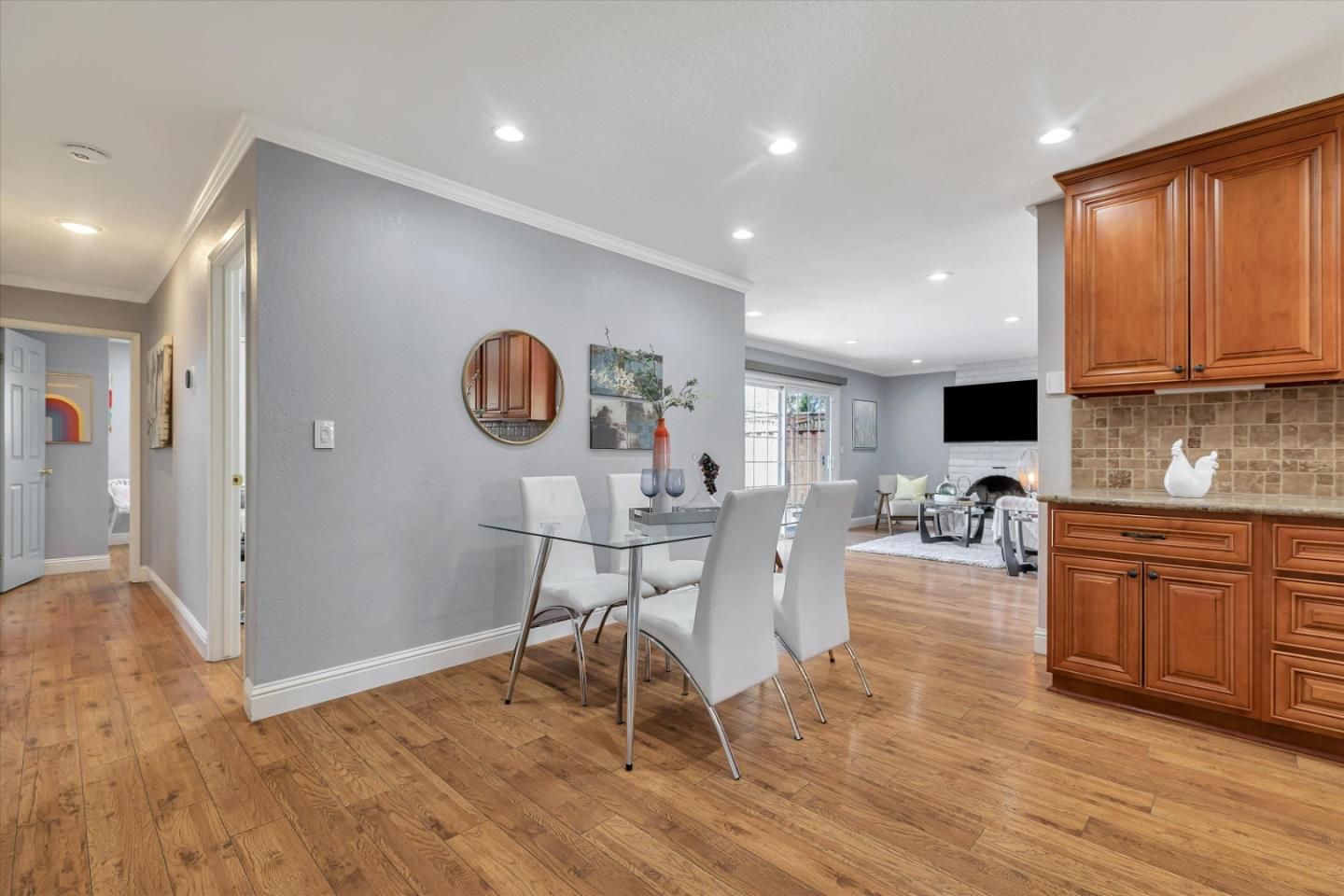 3887 Regaby Place CT