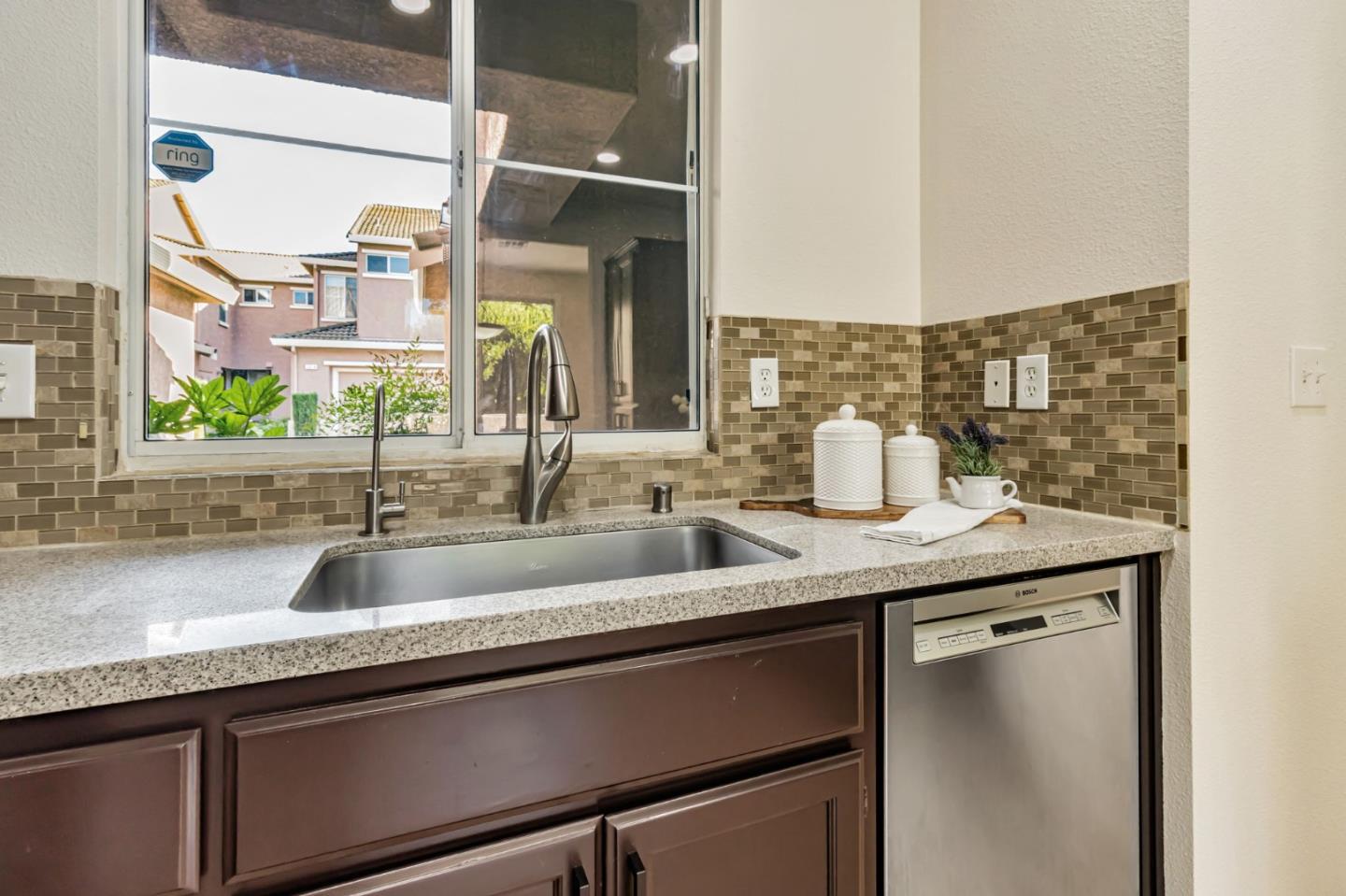 3642 Jasmine Circle