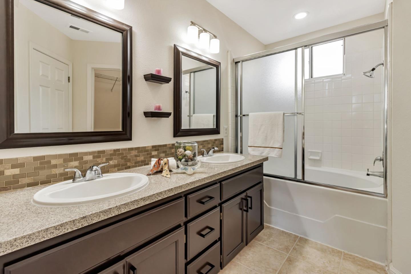 3642 Jasmine Circle