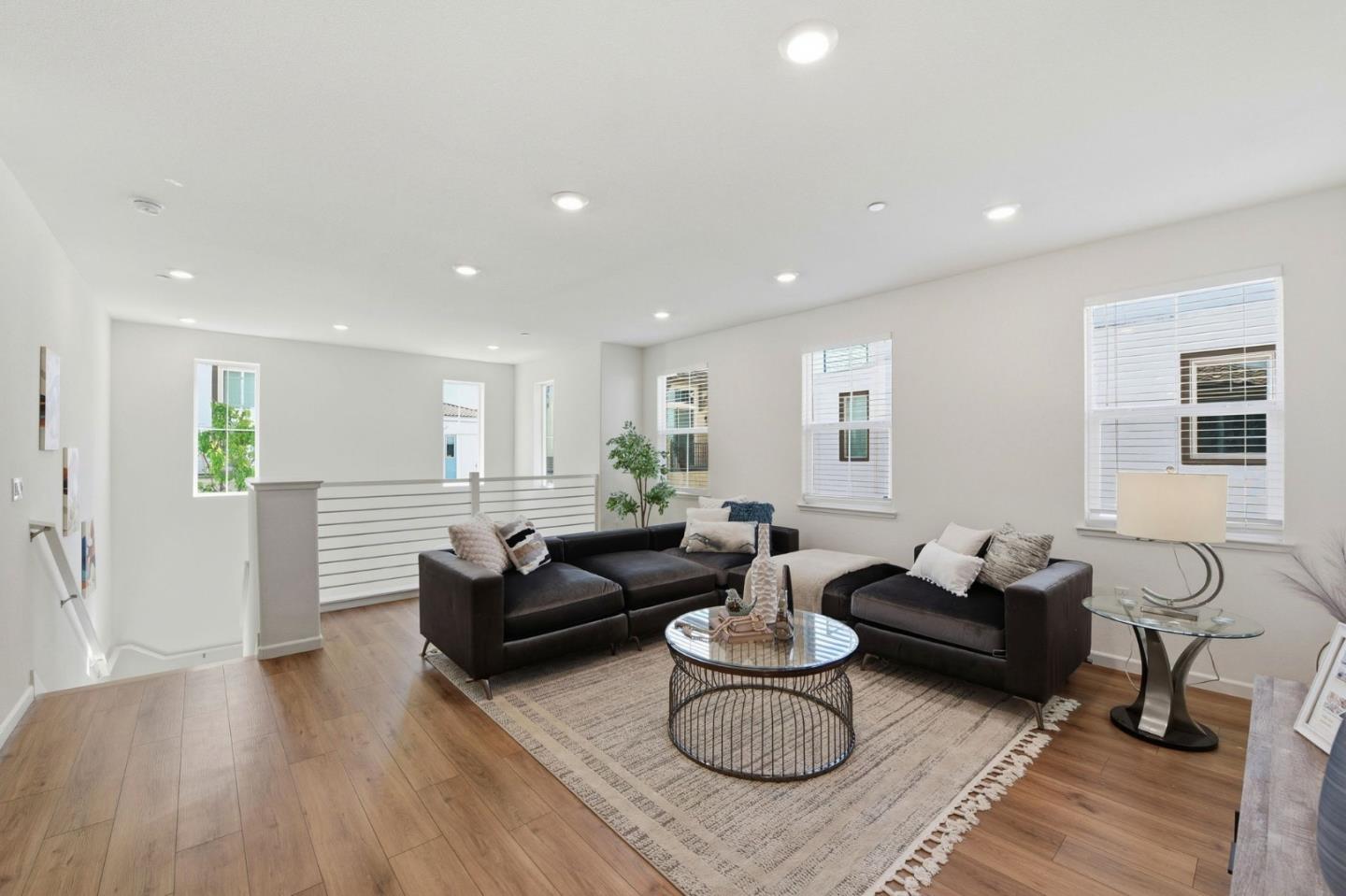 3078 Empoli Lane 5
