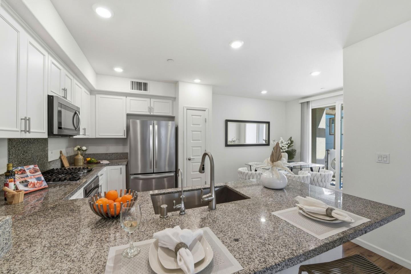 3078 Empoli Lane 5