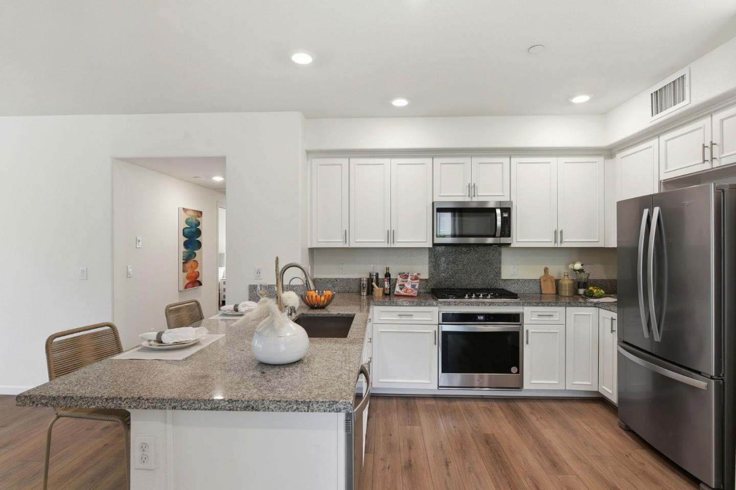3078 Empoli Lane 5