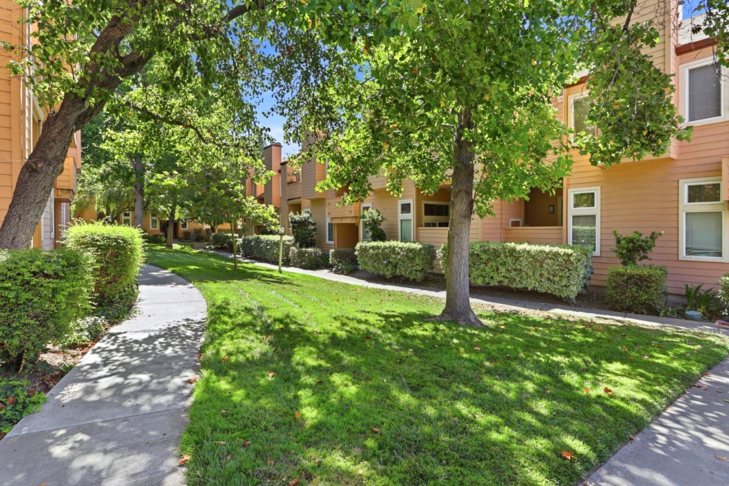 5392 Borneo CIR