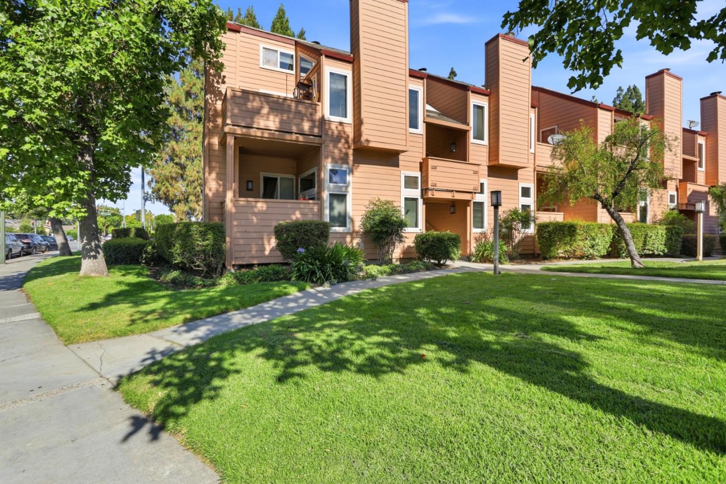 5392 Borneo CIR