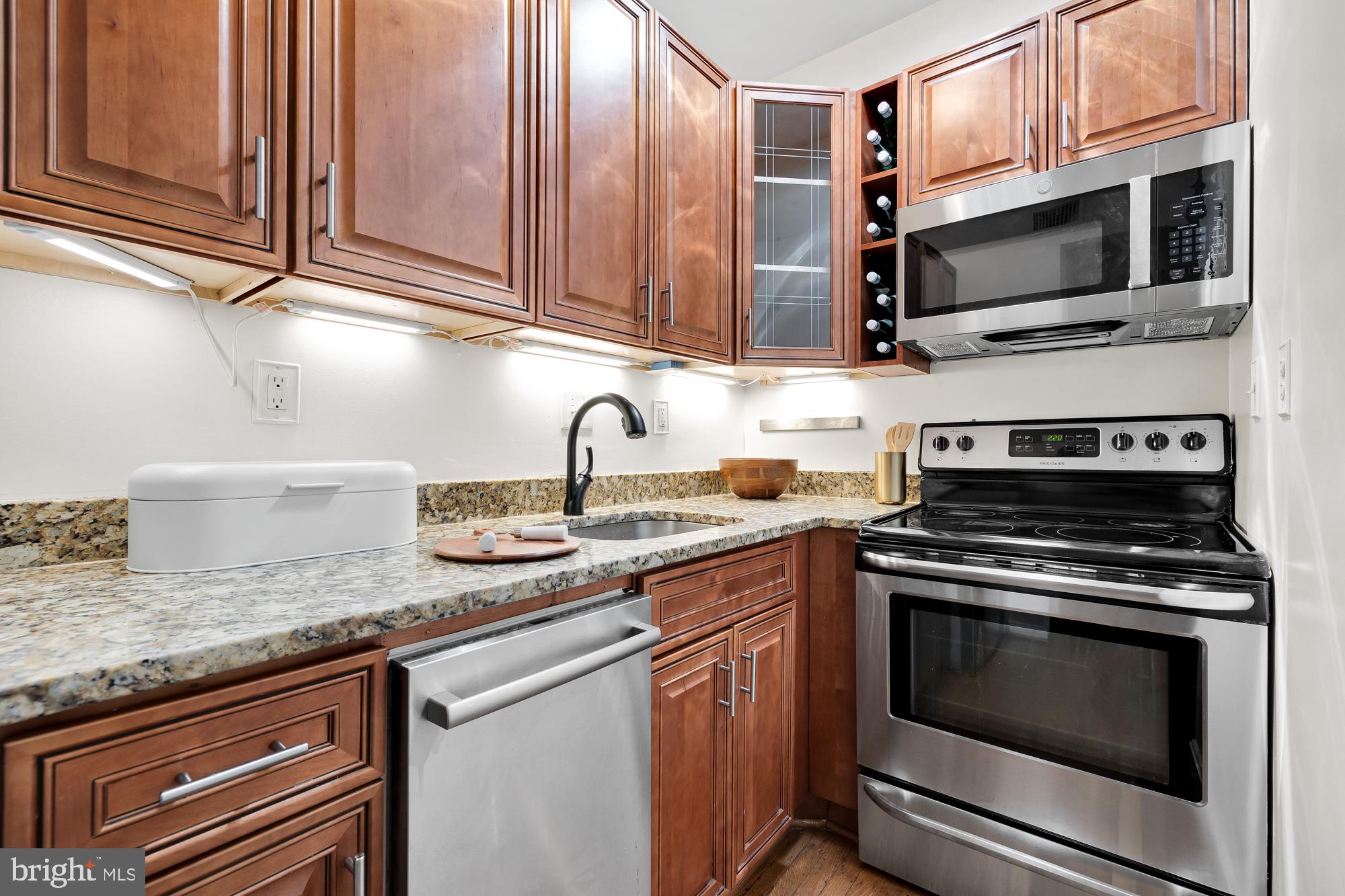 2339 Ashmead PLACE NW Unit: 4