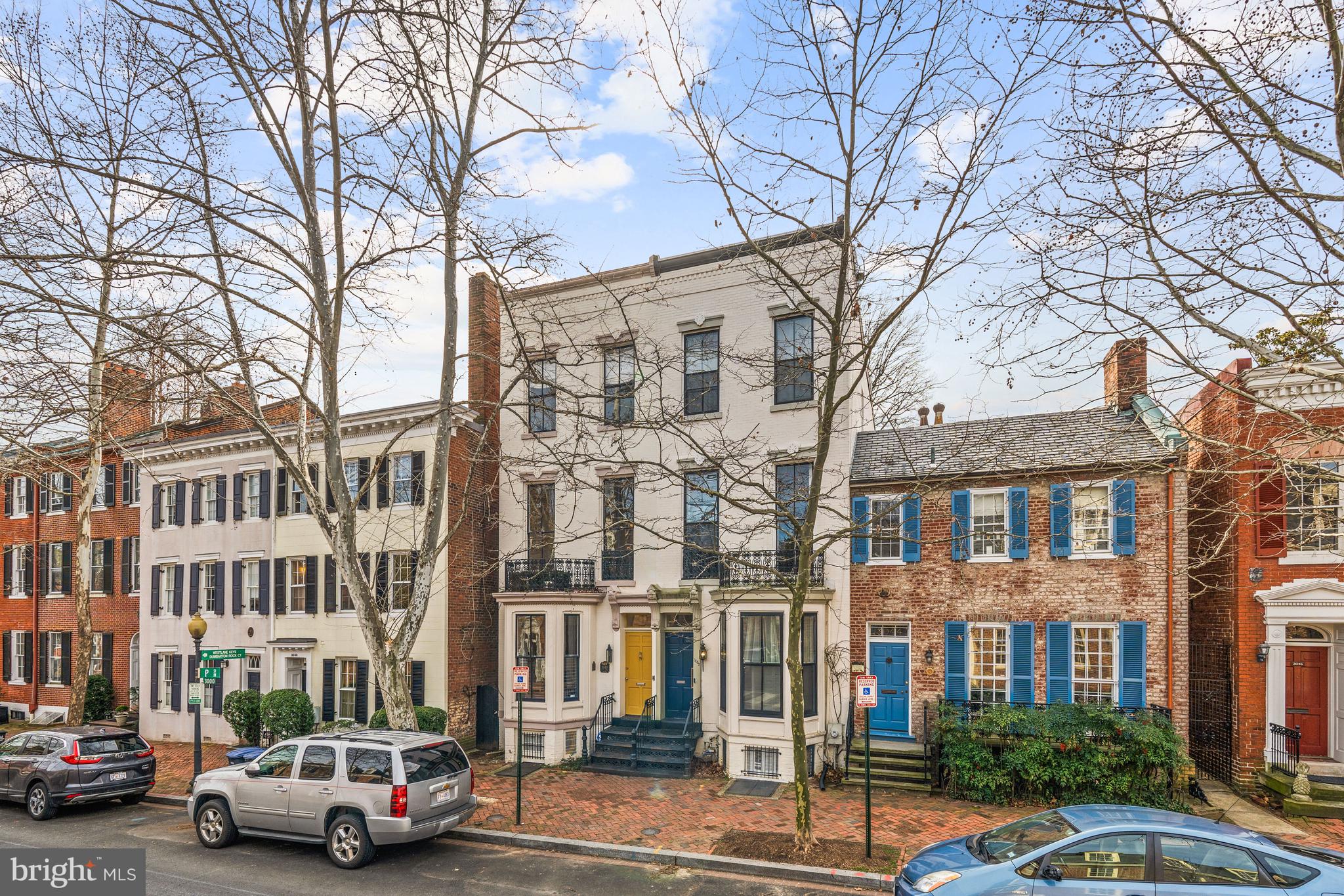 3040 P St NW