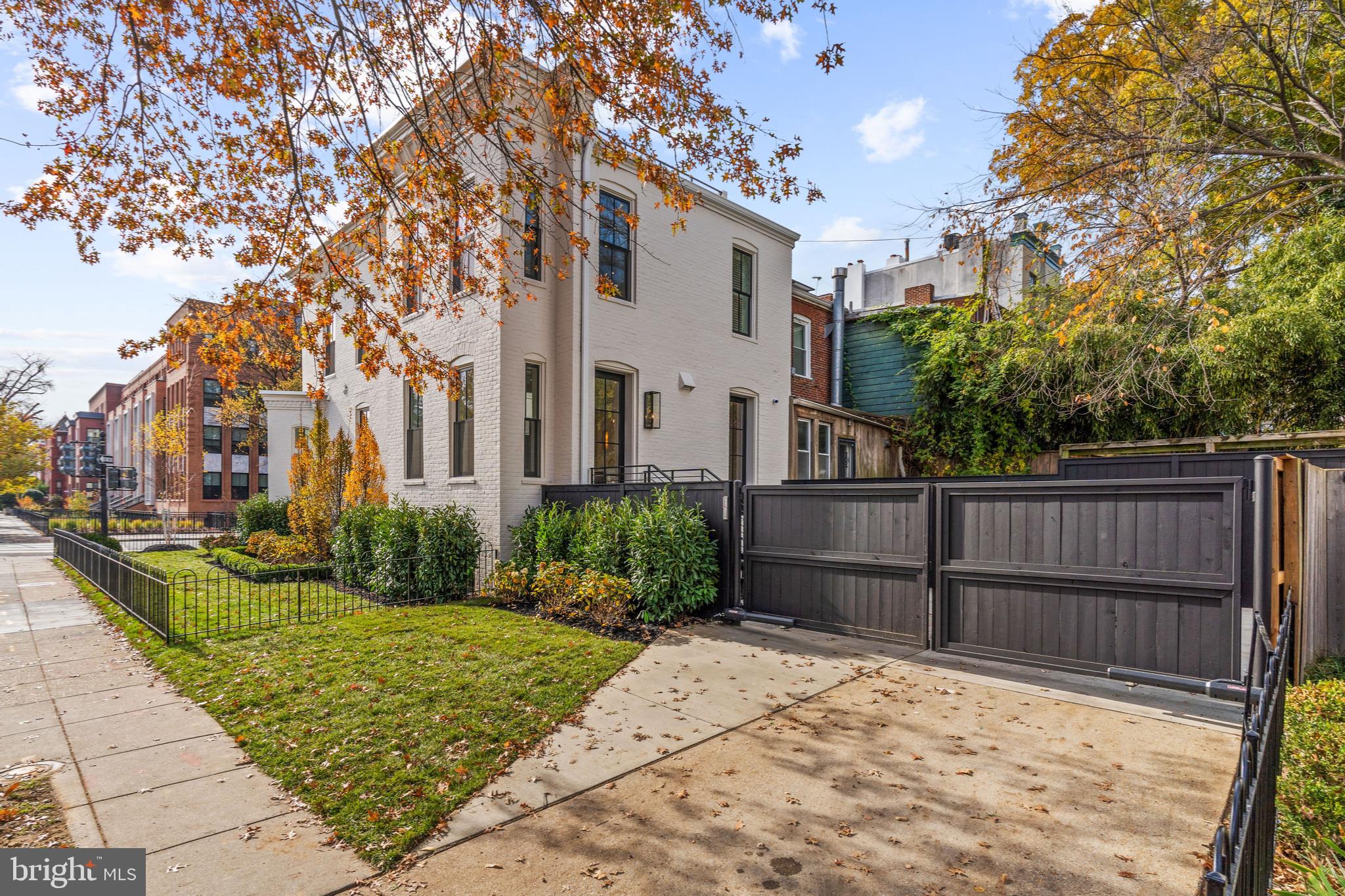 1501 S St NW