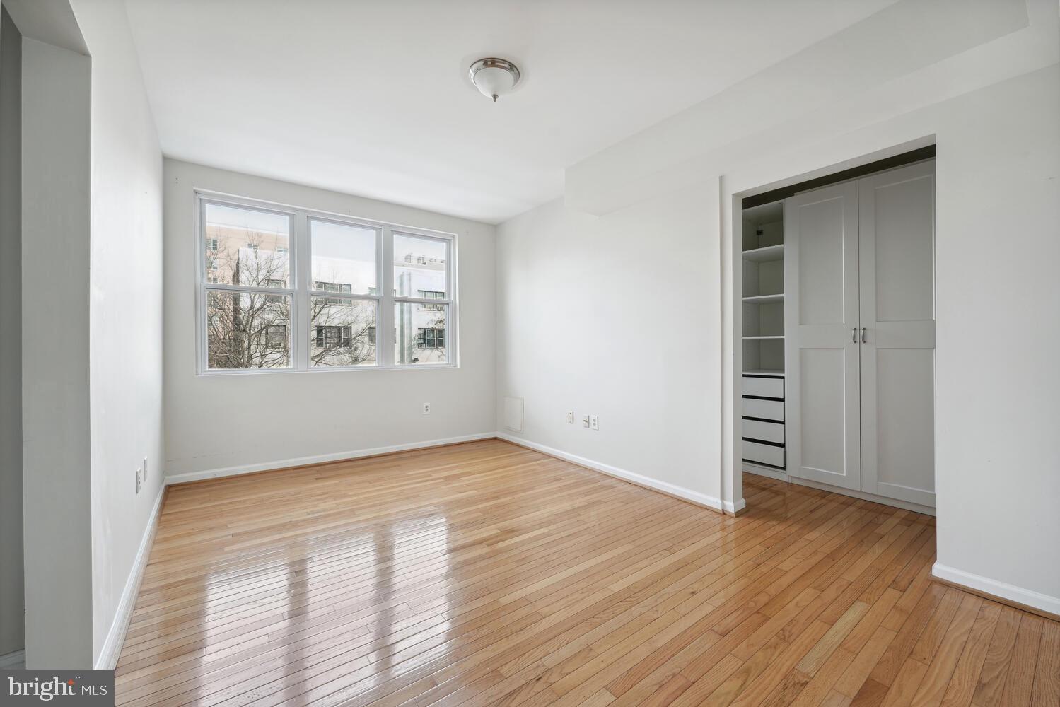 1458 Columbia Rd NW #300