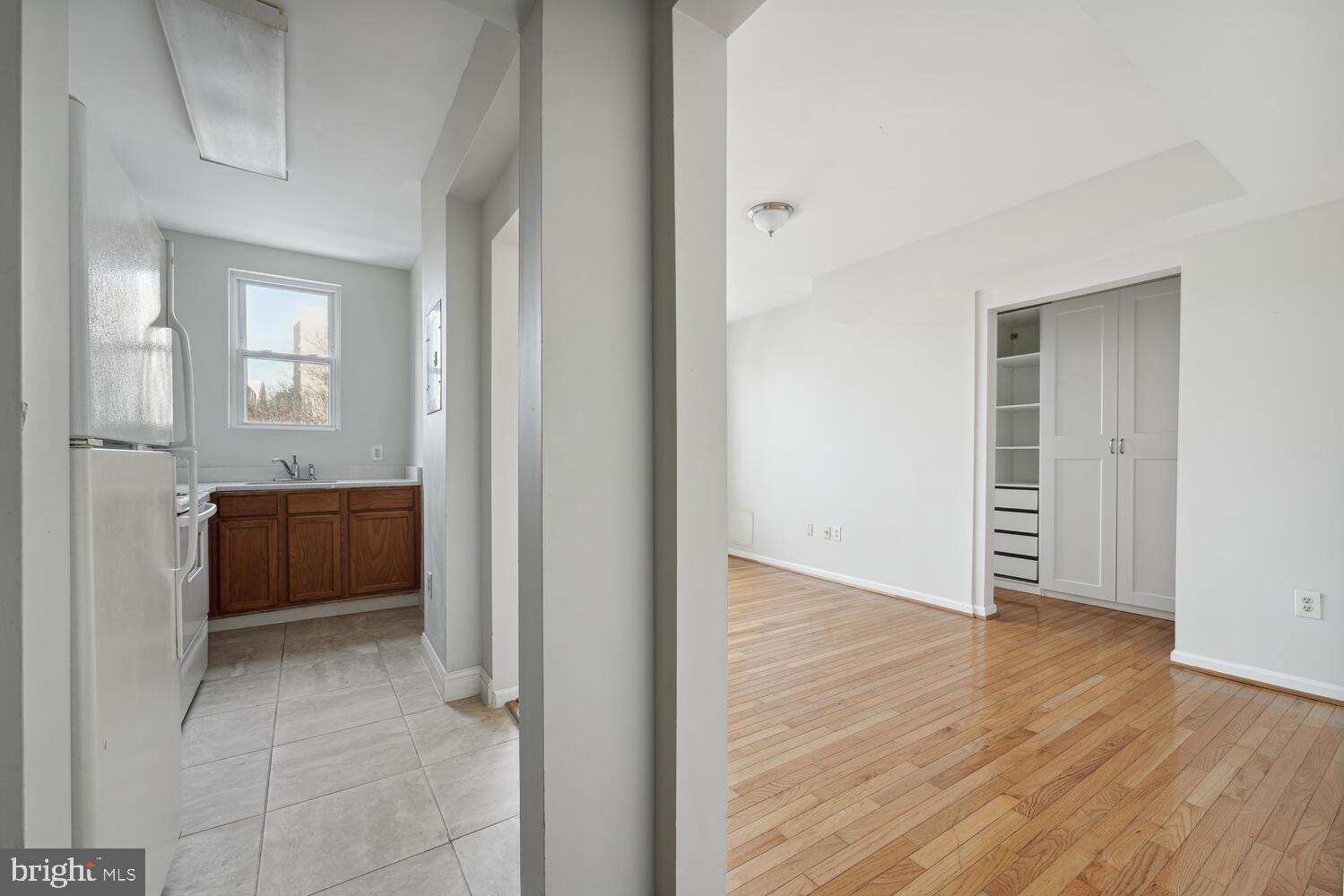 1458 Columbia Rd NW #300