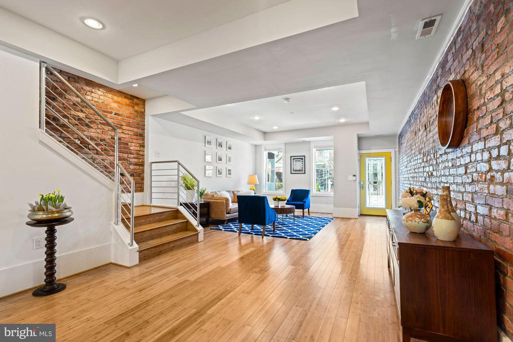 516 Shepherd St NW #2