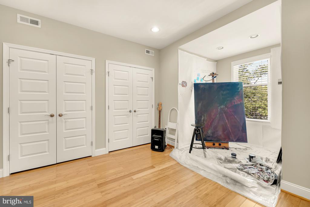 516 Shepherd St NW #2