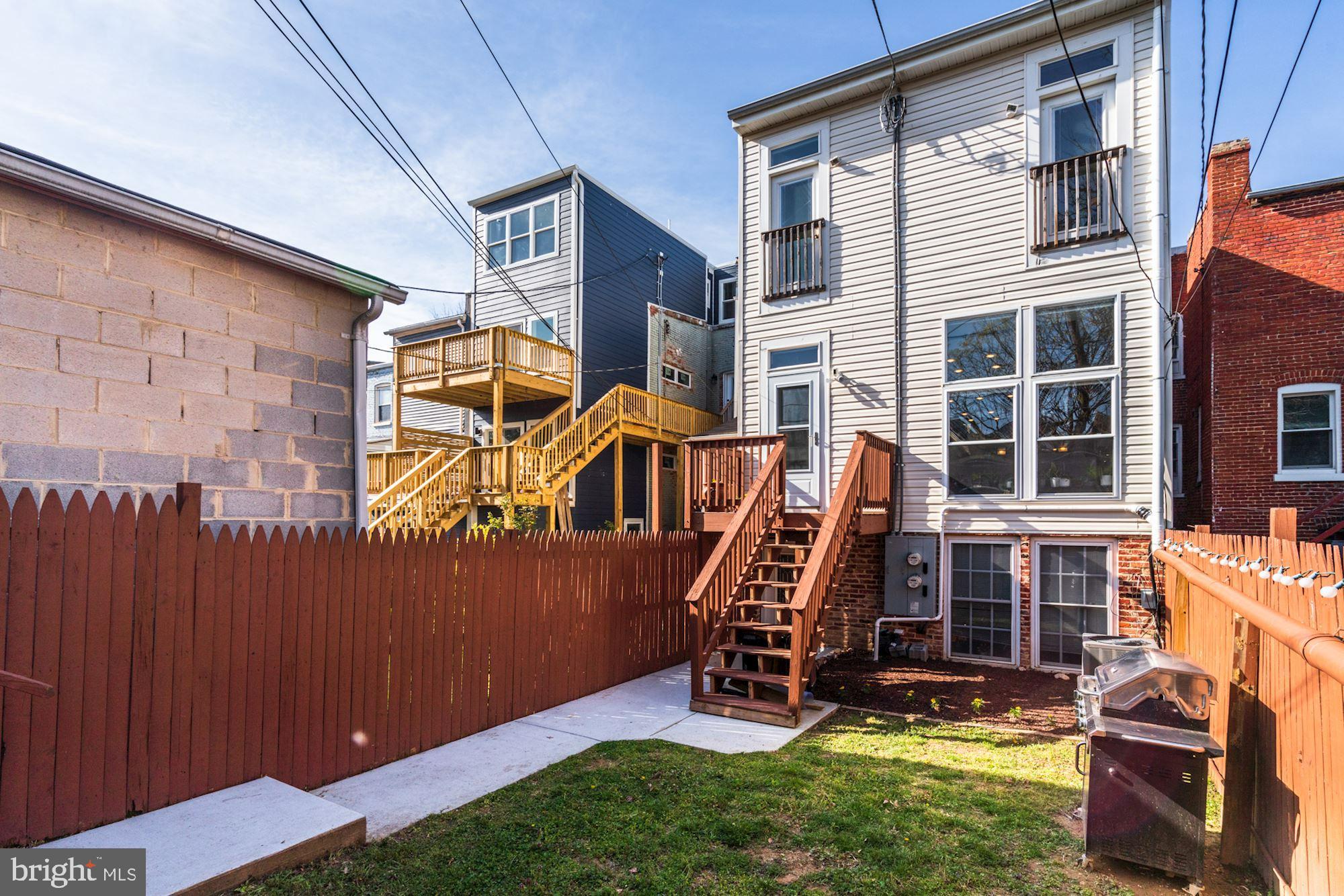 516 Shepherd St NW #2
