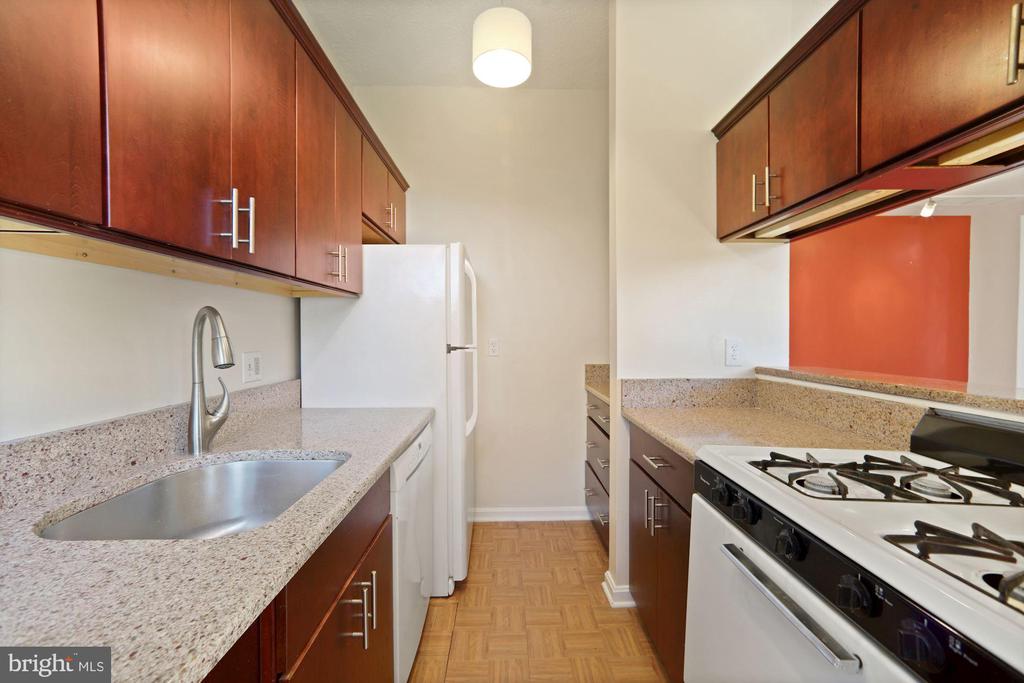 1851 COLUMBIA RD NW #408