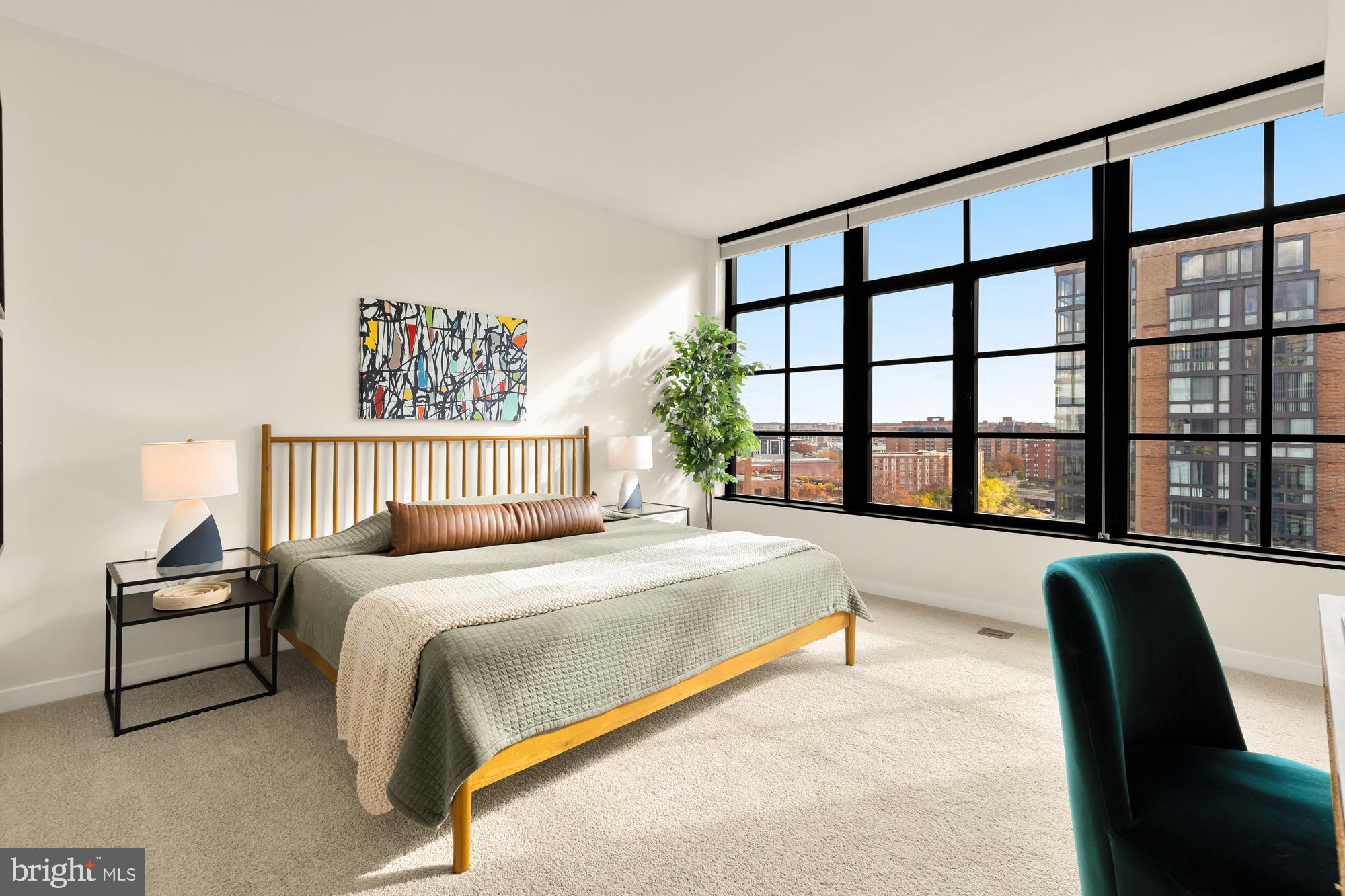 437 New York Ave NW #906