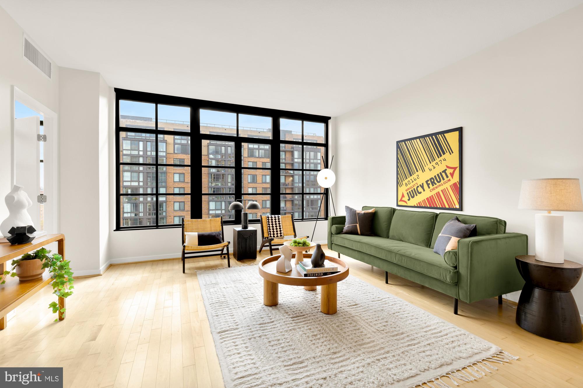 437 New York Ave NW #906