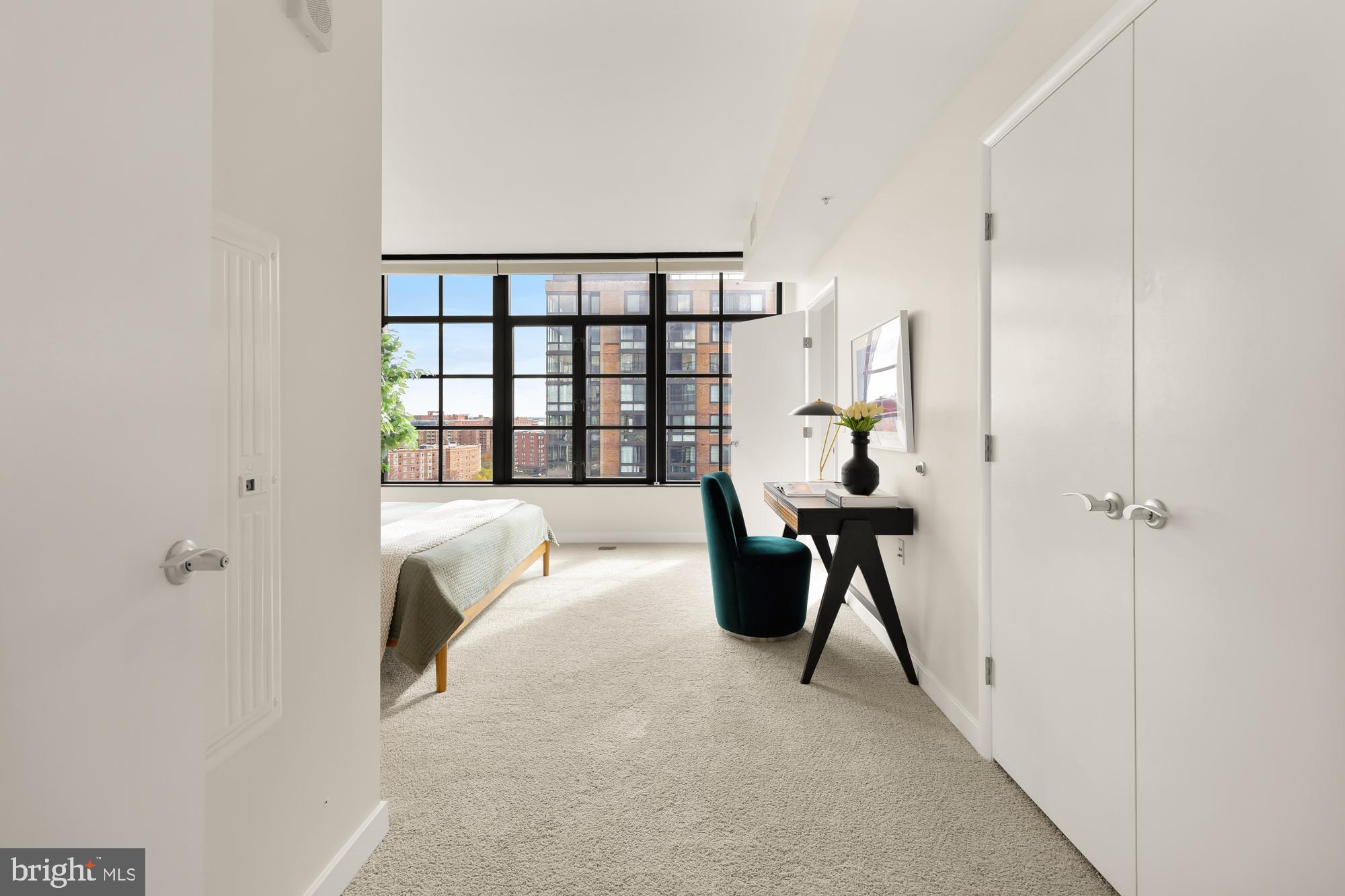 437 New York Ave NW #906