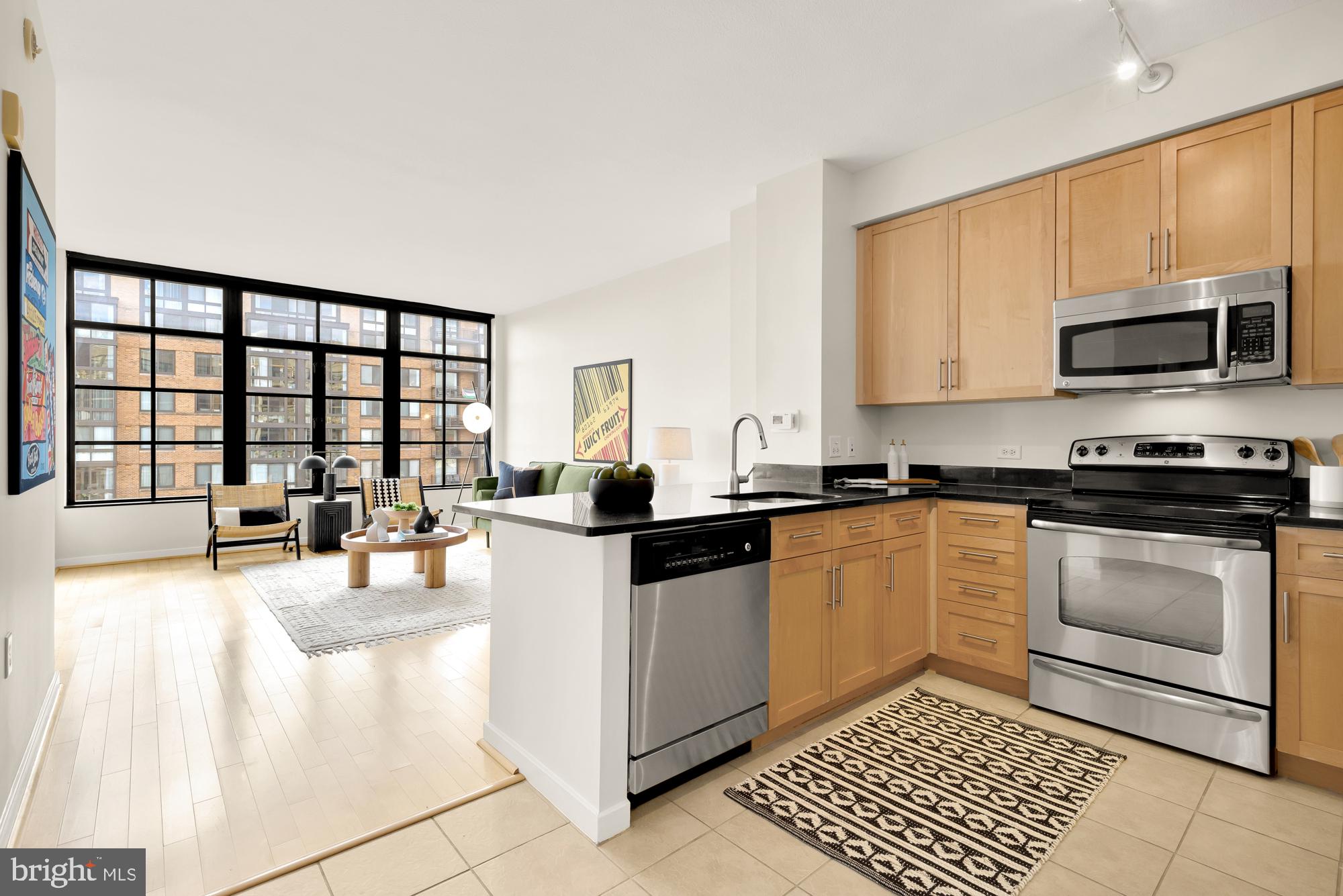 437 New York Ave NW #906