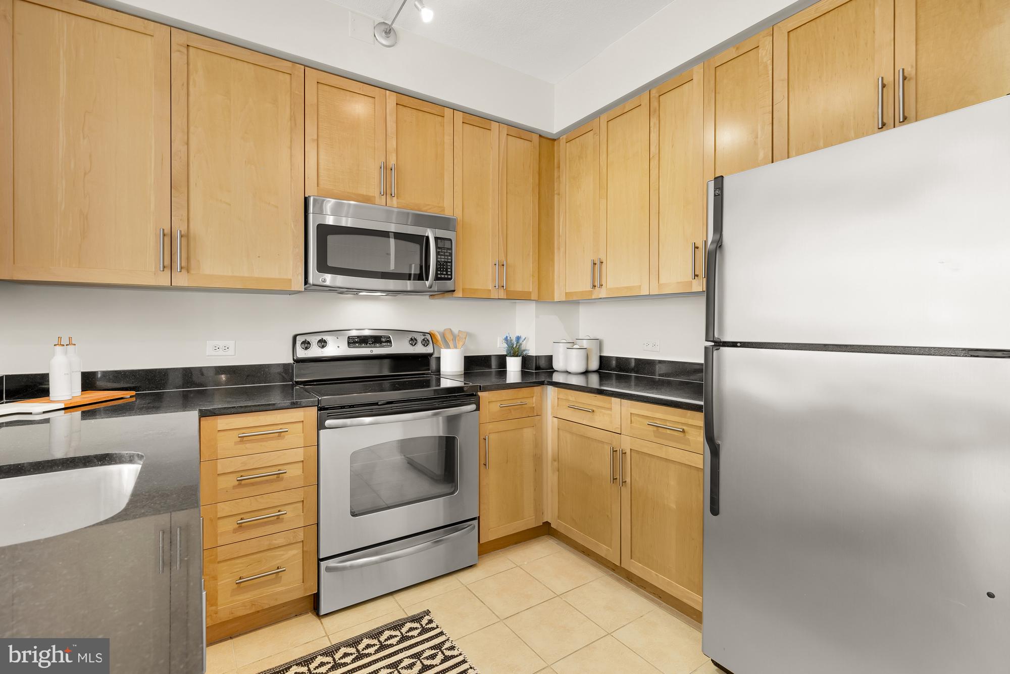 437 New York Ave NW #906