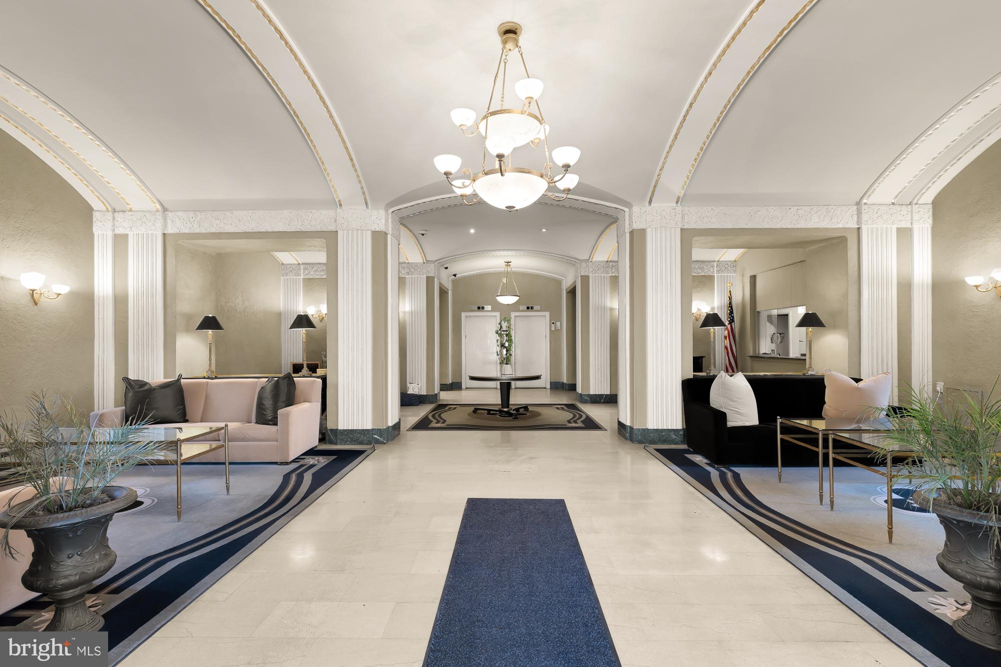 2040 BELMONT RD NW #628