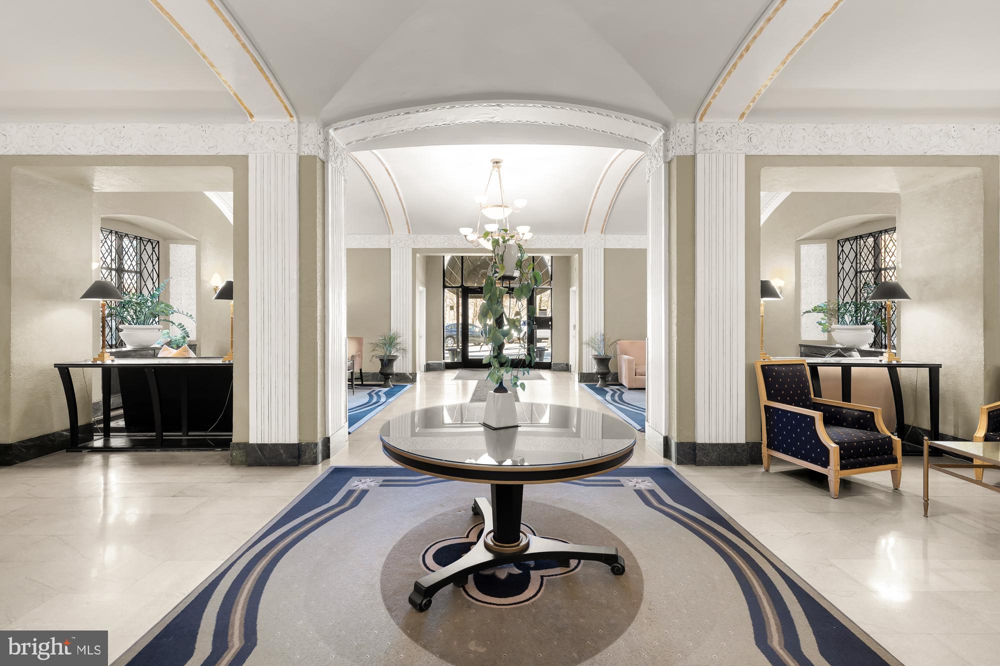 2040 BELMONT RD NW #628